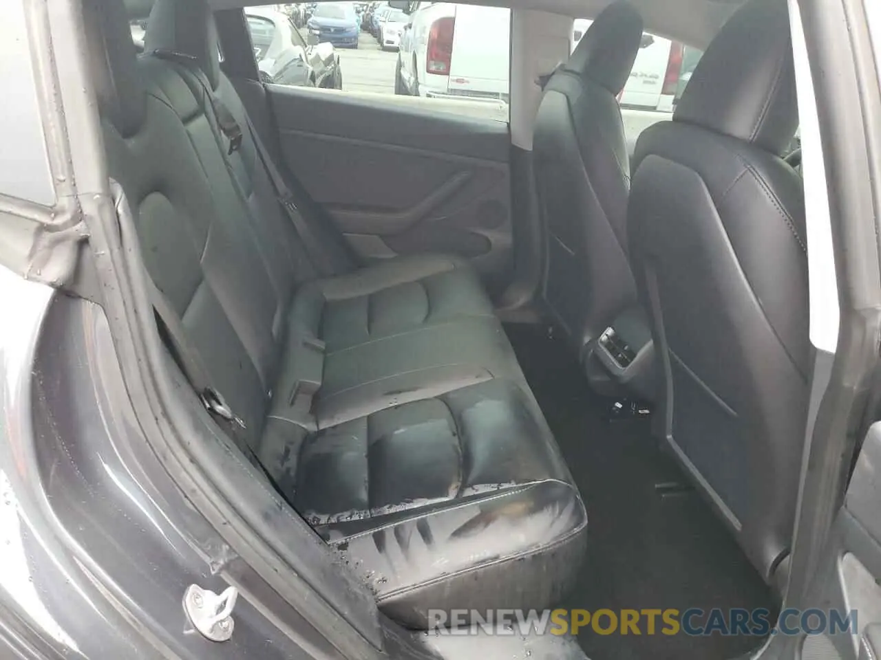 10 Photograph of a damaged car 5YJ3E1EC5PF634522 TESLA MODEL 3 2023
