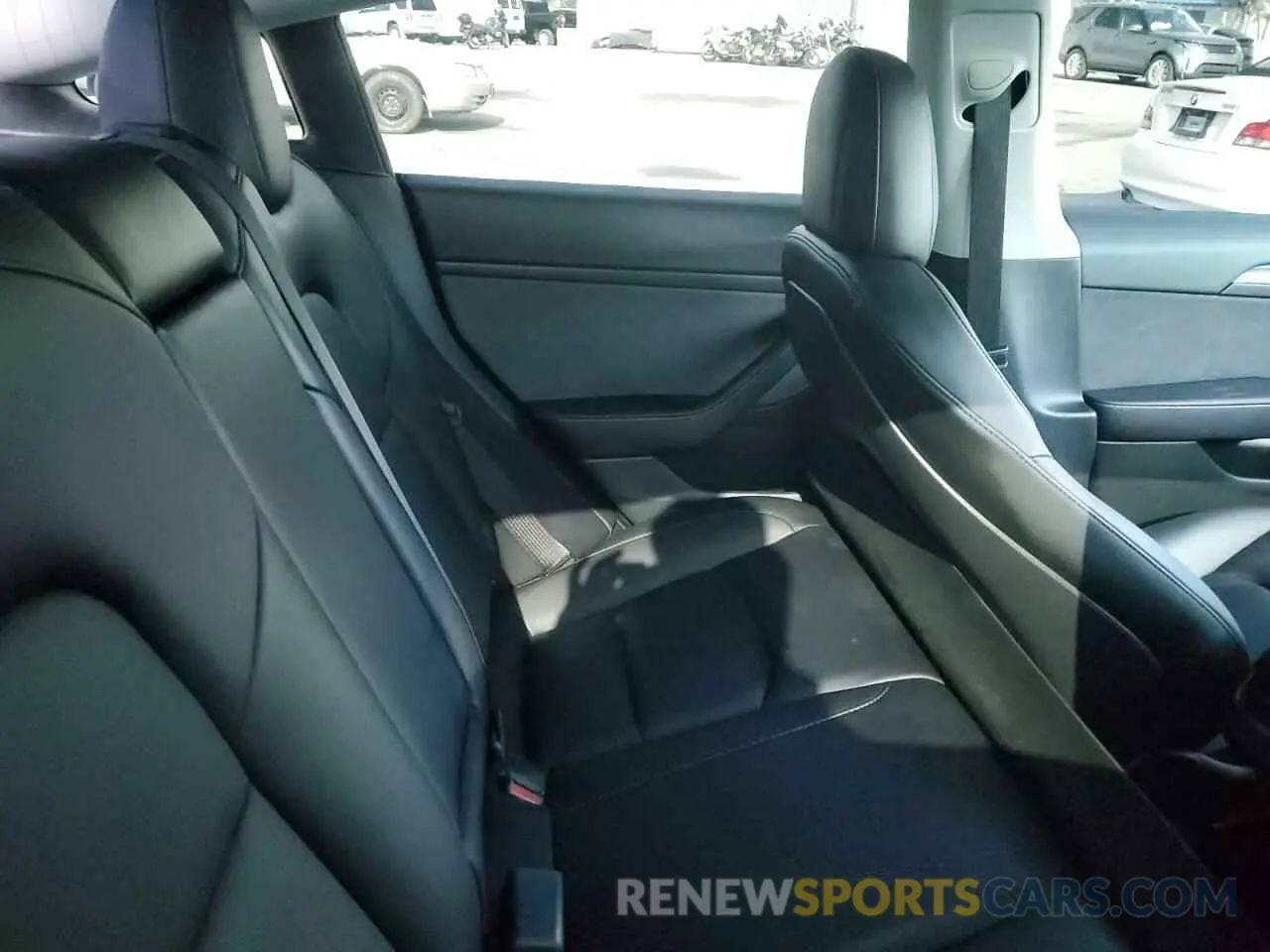 10 Photograph of a damaged car 5YJ3E1EC6PF422079 TESLA MODEL 3 2023