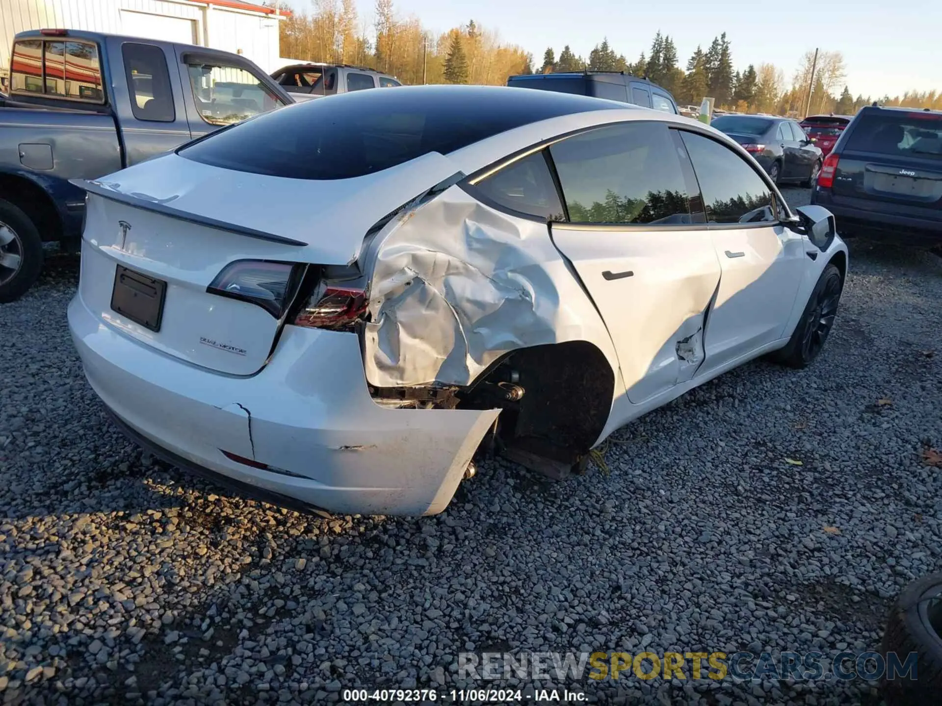 4 Photograph of a damaged car 5YJ3E1EC6PF553660 TESLA MODEL 3 2023