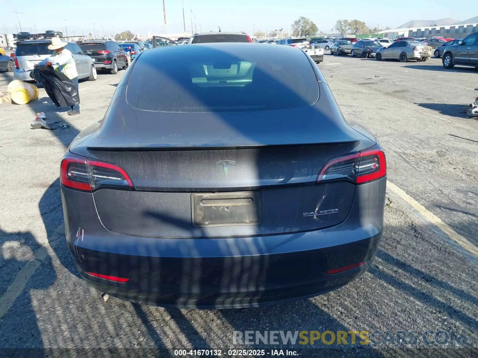 16 Photograph of a damaged car 5YJ3E1EC6PF714766 TESLA MODEL 3 2023