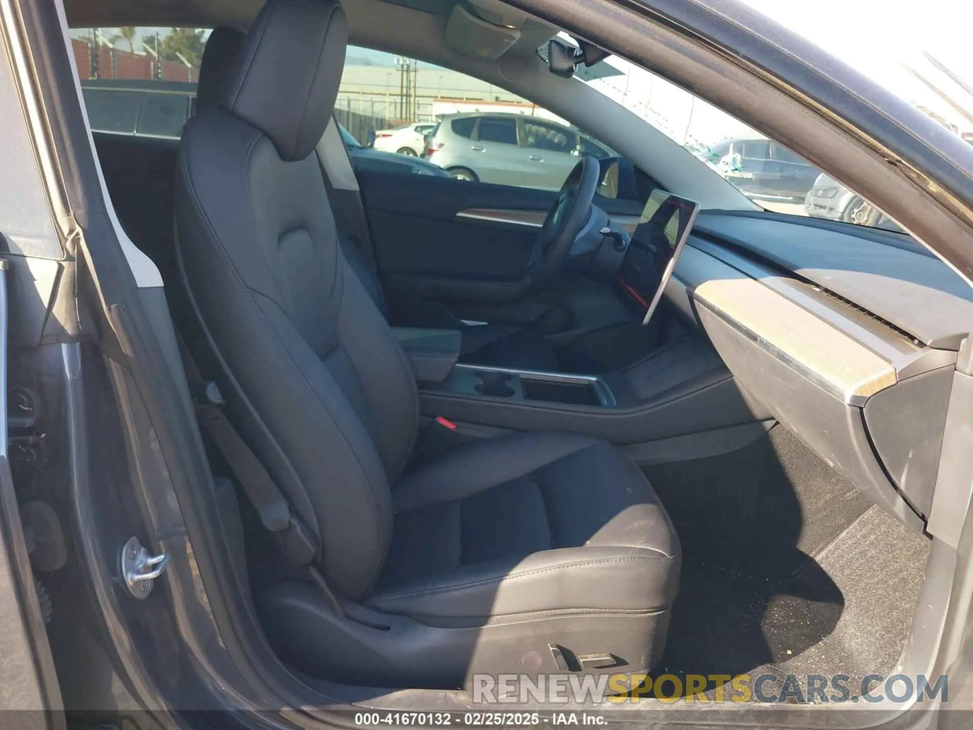5 Photograph of a damaged car 5YJ3E1EC6PF714766 TESLA MODEL 3 2023