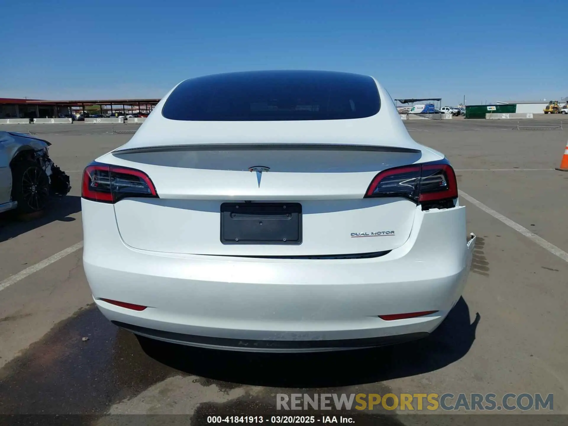 16 Photograph of a damaged car 5YJ3E1EC7PF432748 TESLA MODEL 3 2023