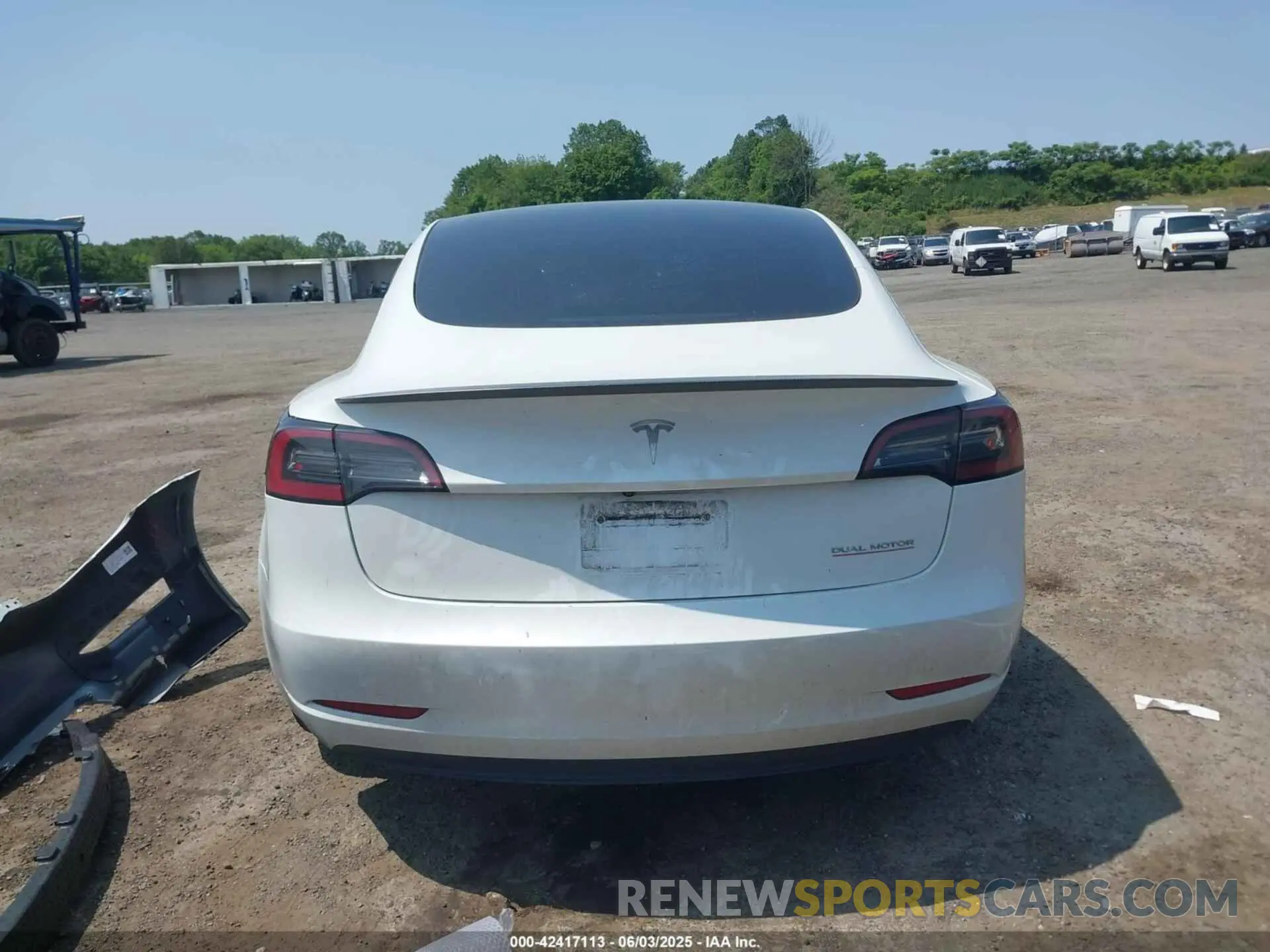 16 Photograph of a damaged car 5YJ3E1EC7PF500160 TESLA MODEL 3 2023