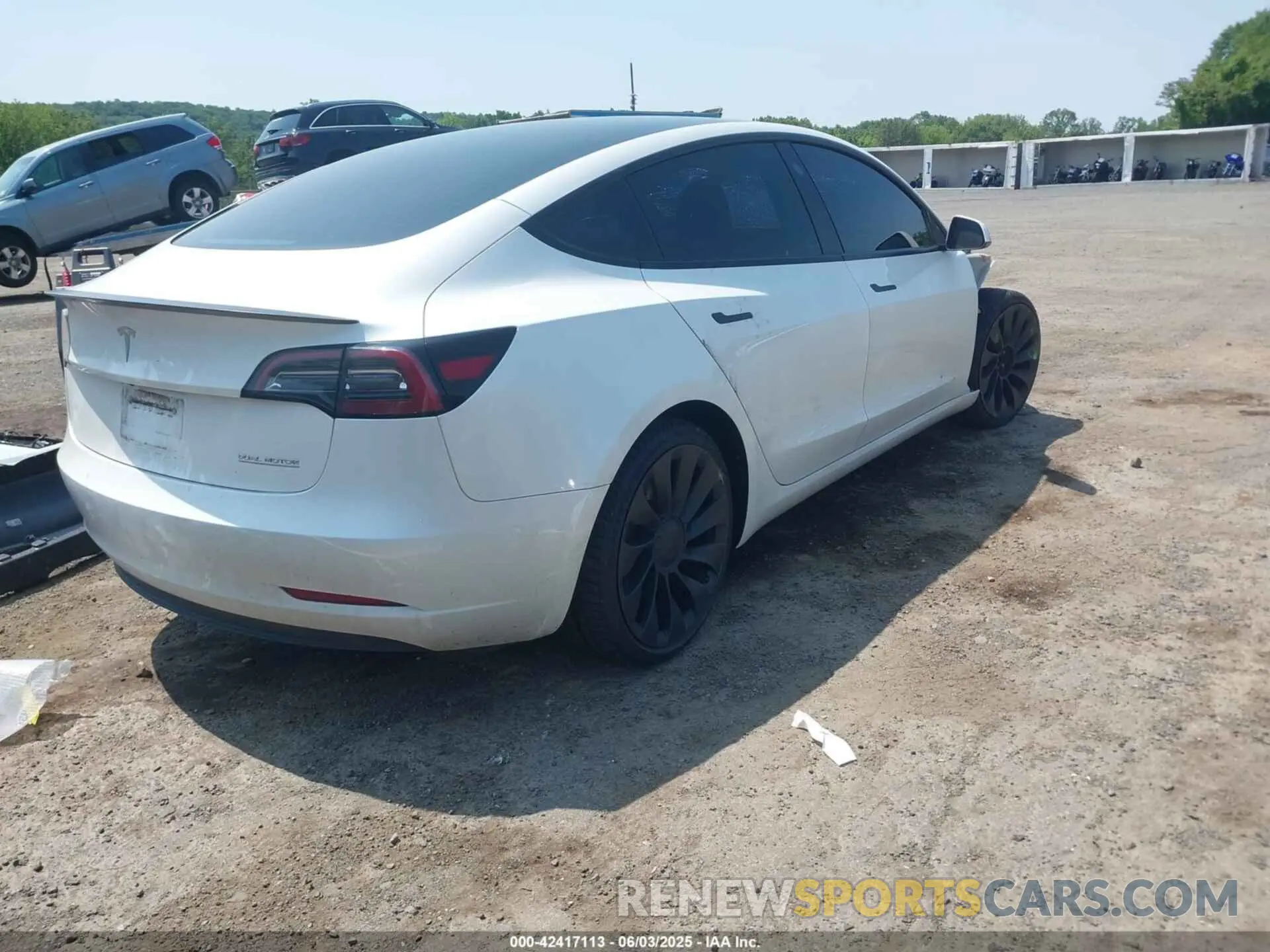 4 Photograph of a damaged car 5YJ3E1EC7PF500160 TESLA MODEL 3 2023
