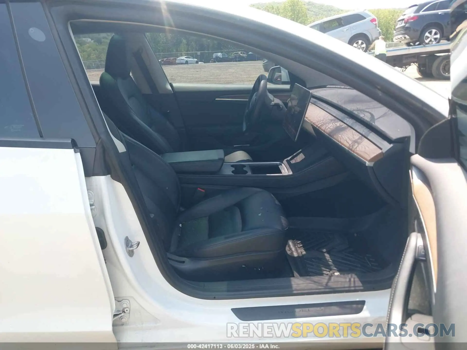 5 Photograph of a damaged car 5YJ3E1EC7PF500160 TESLA MODEL 3 2023