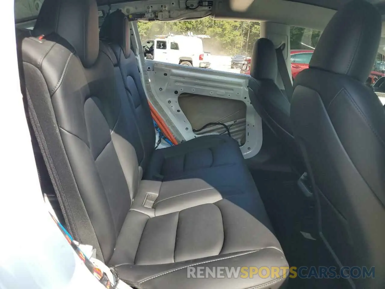 10 Photograph of a damaged car 5YJ3E1EC7PF604759 TESLA MODEL 3 2023