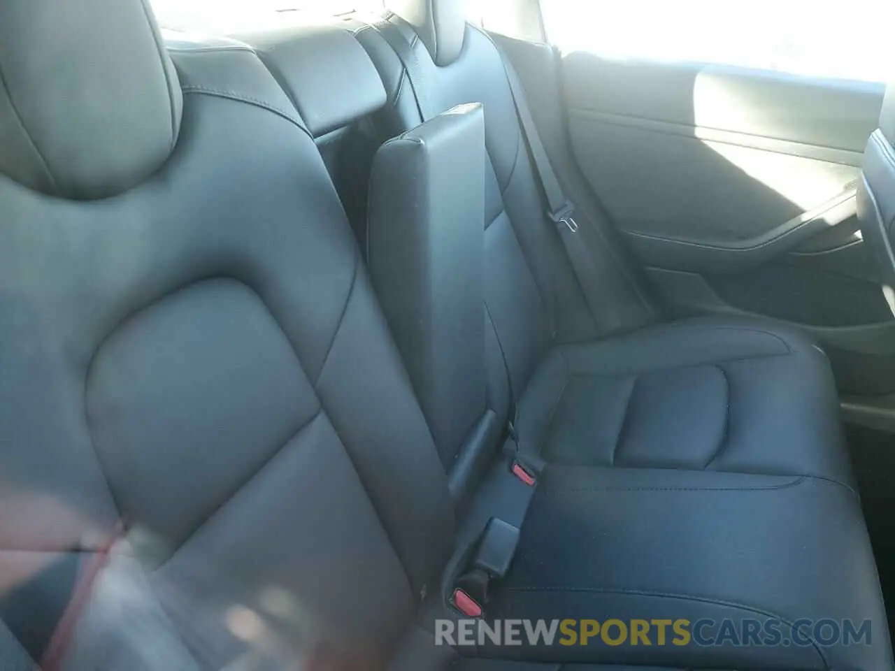10 Photograph of a damaged car 5YJ3E1EC8PF409012 TESLA MODEL 3 2023