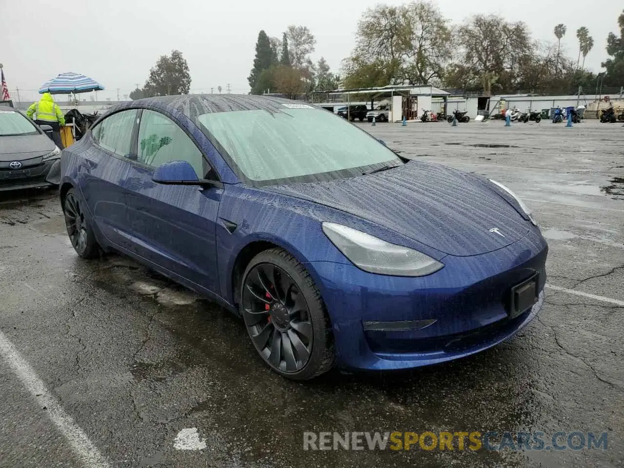 4 Photograph of a damaged car 5YJ3E1EC8PF461353 TESLA MODEL 3 2023