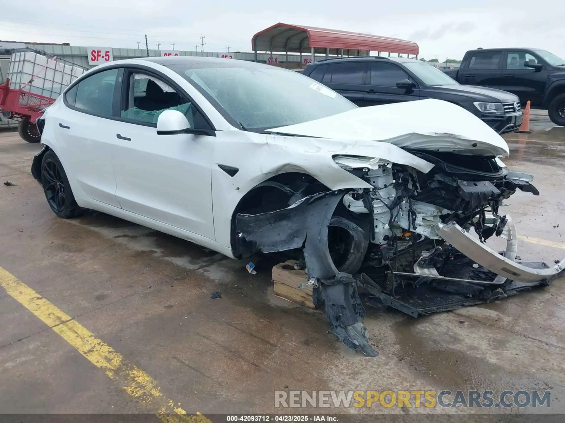 1 Photograph of a damaged car 5YJ3E1EC8PF487550 TESLA MODEL 3 2023