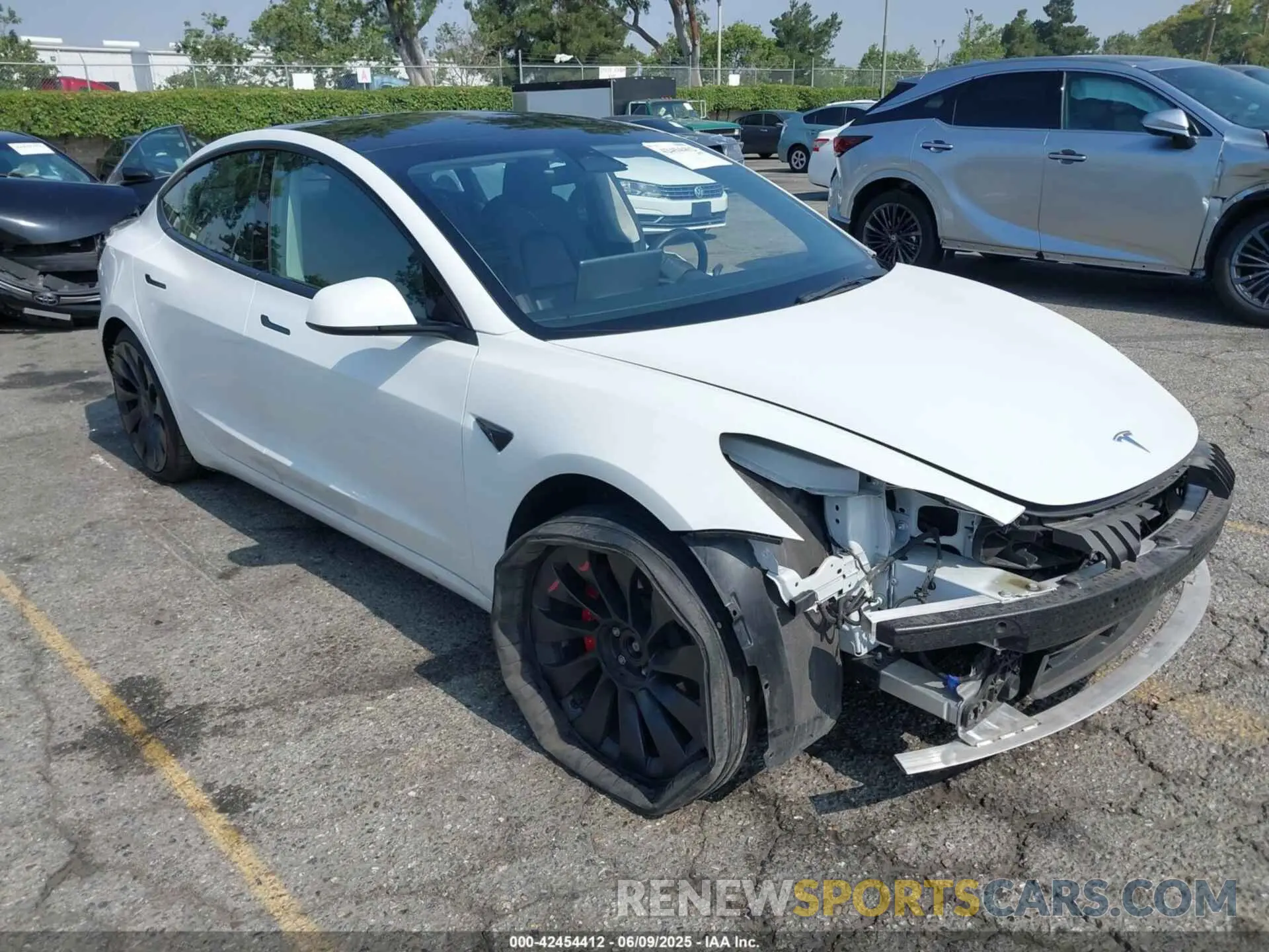 1 Photograph of a damaged car 5YJ3E1EC8PF504525 TESLA MODEL 3 2023