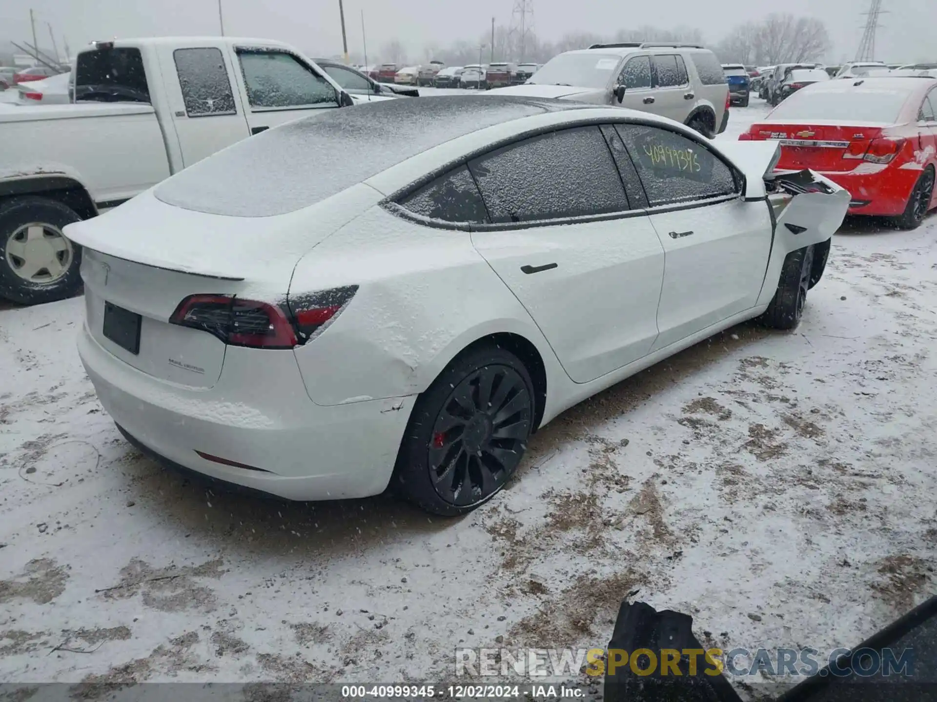 4 Photograph of a damaged car 5YJ3E1EC8PF509899 TESLA MODEL 3 2023