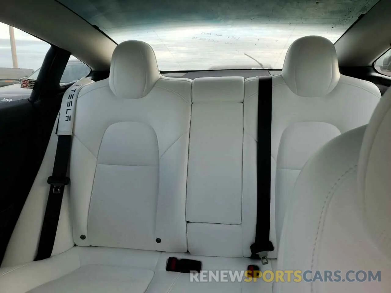 10 Photograph of a damaged car 5YJ3E1EC8PF596672 TESLA MODEL 3 2023