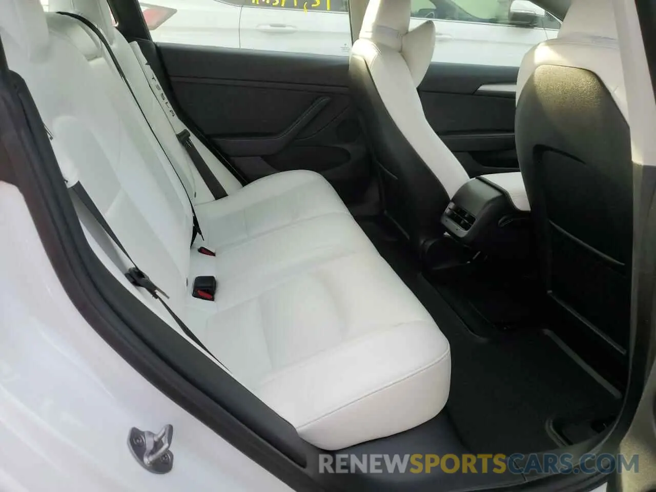 11 Photograph of a damaged car 5YJ3E1EC8PF596672 TESLA MODEL 3 2023