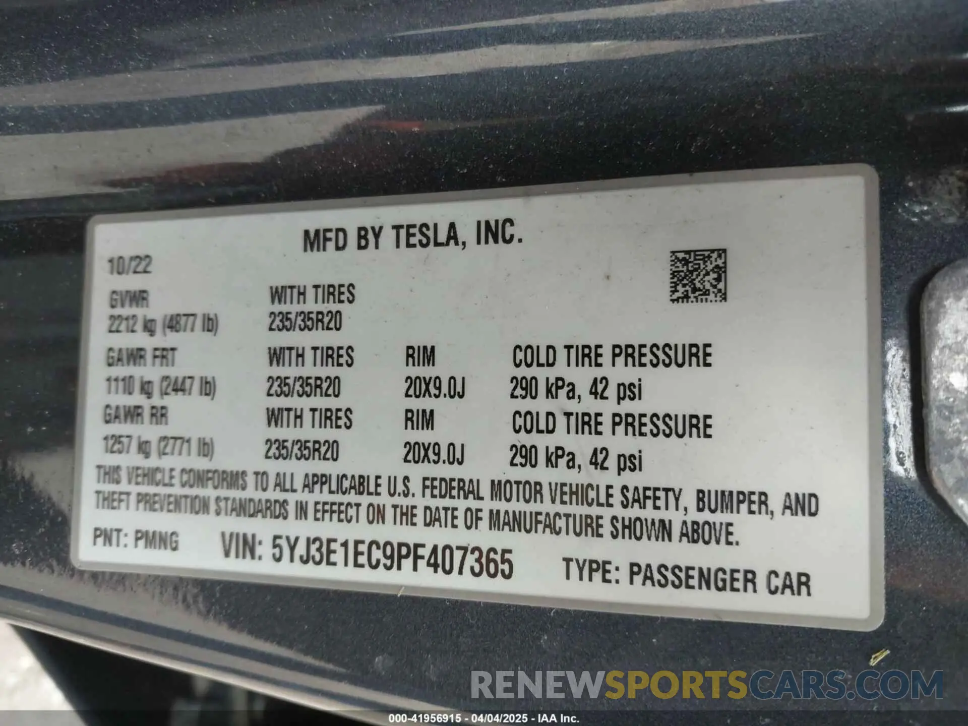 9 Photograph of a damaged car 5YJ3E1EC9PF407365 TESLA MODEL 3 2023