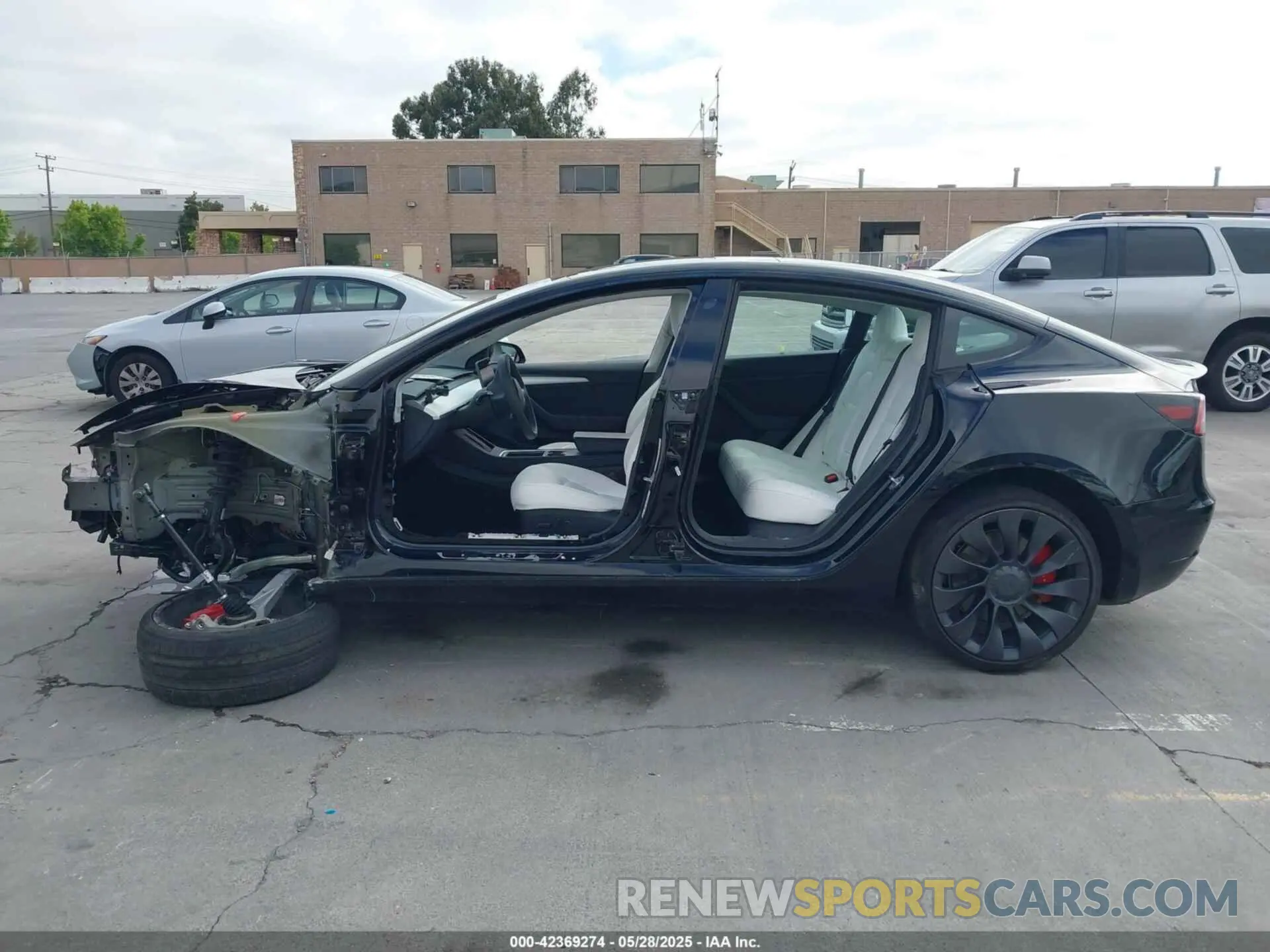 14 Photograph of a damaged car 5YJ3E1EC9PF508955 TESLA MODEL 3 2023