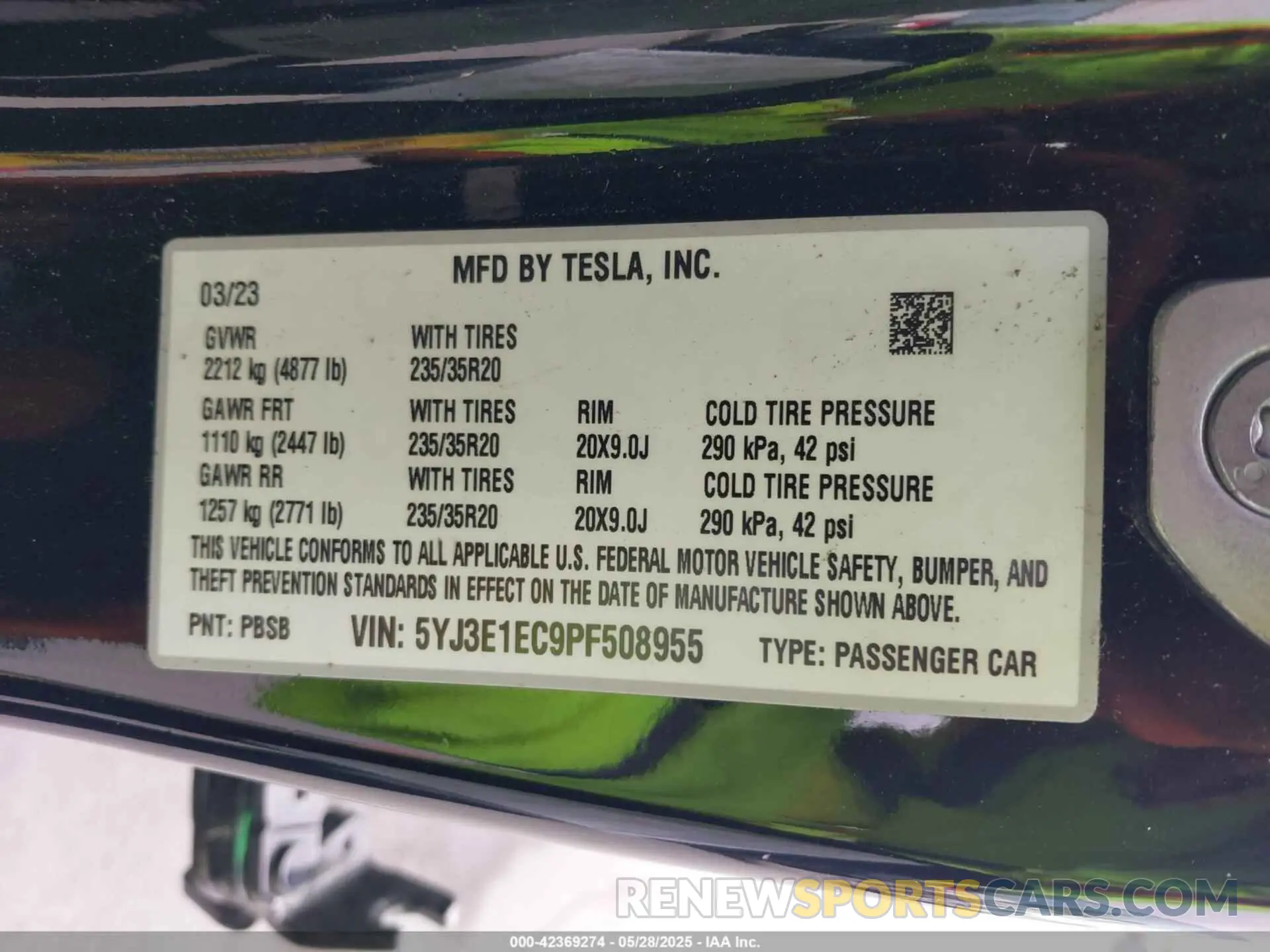 9 Photograph of a damaged car 5YJ3E1EC9PF508955 TESLA MODEL 3 2023