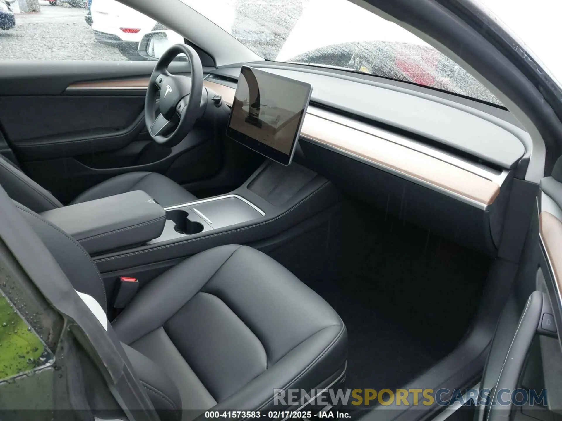 5 Photograph of a damaged car 5YJ3E1EC9PF545648 TESLA MODEL 3 2023