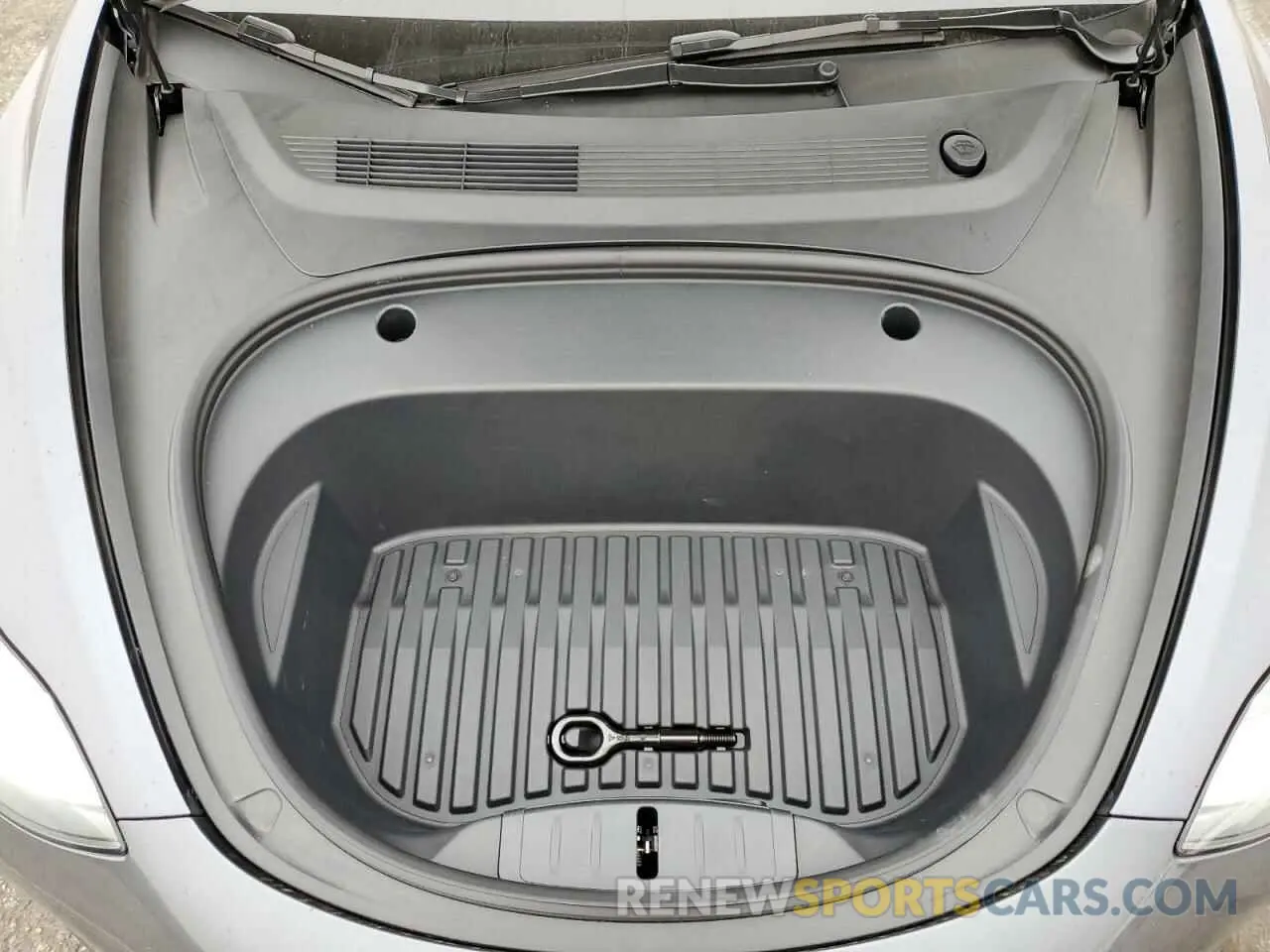 11 Photograph of a damaged car 5YJ3E1EC9PF628139 TESLA MODEL 3 2023