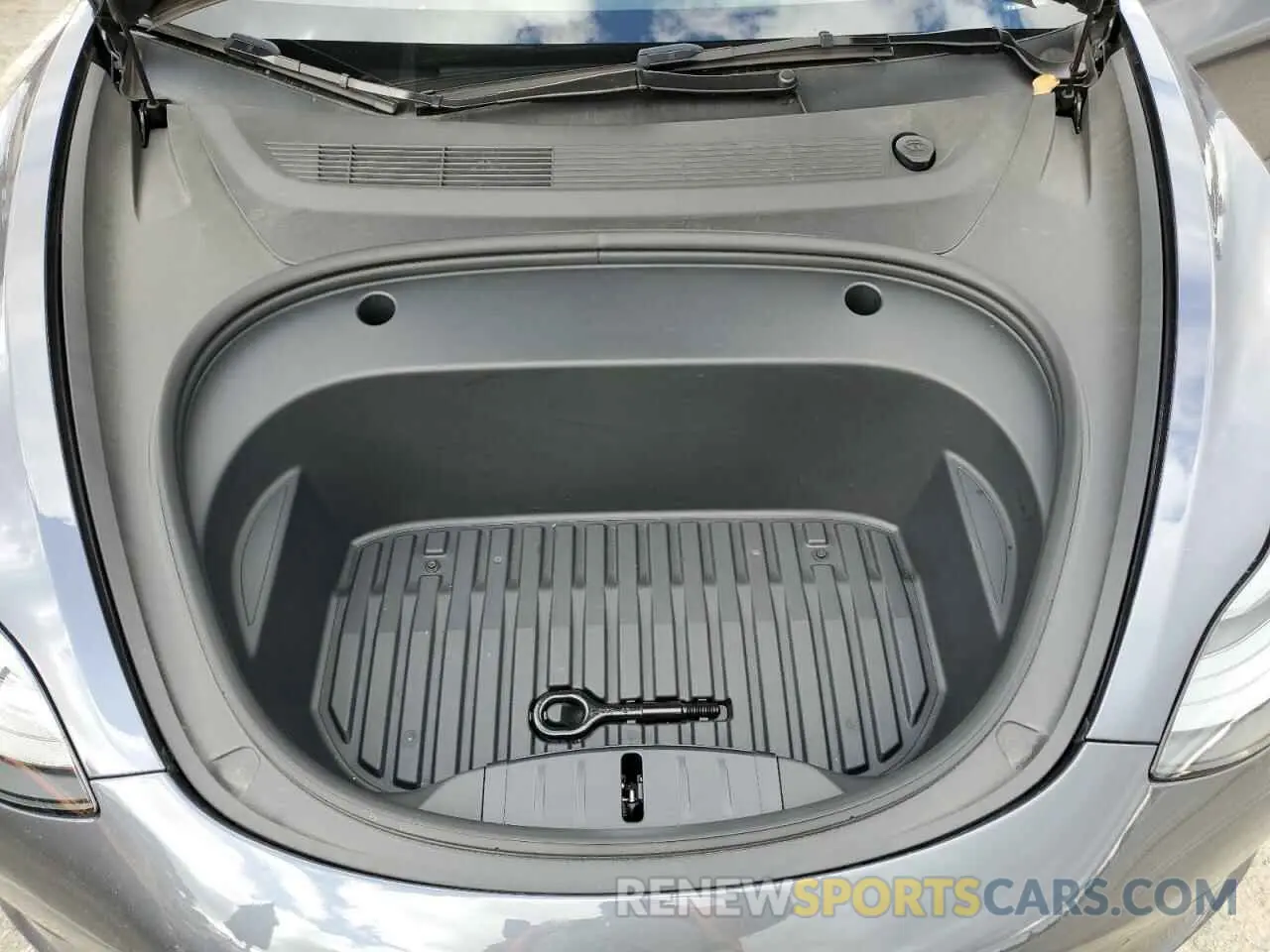 11 Photograph of a damaged car 5YJ3E1EC9PF633549 TESLA MODEL 3 2023
