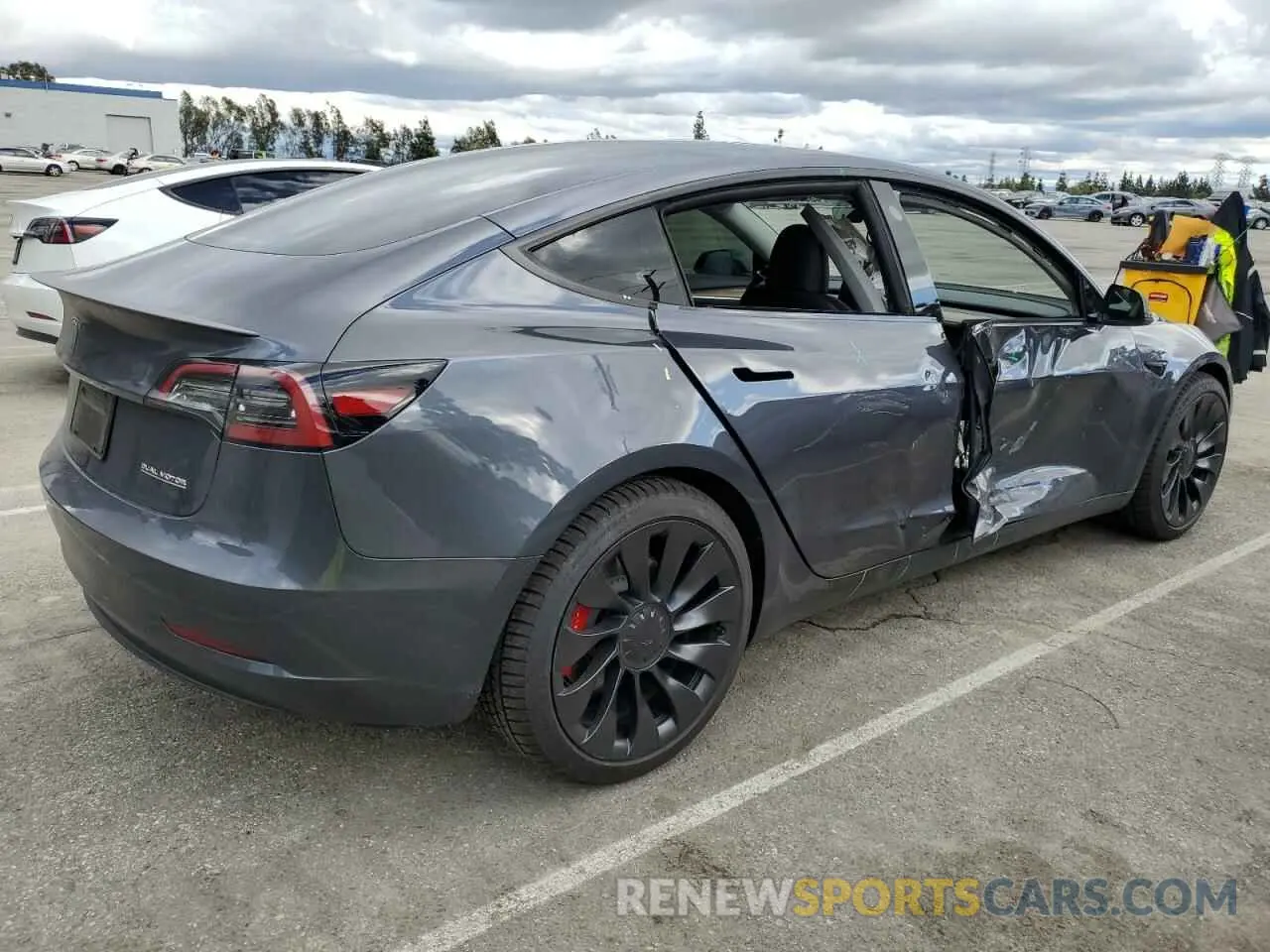 3 Photograph of a damaged car 5YJ3E1EC9PF633549 TESLA MODEL 3 2023