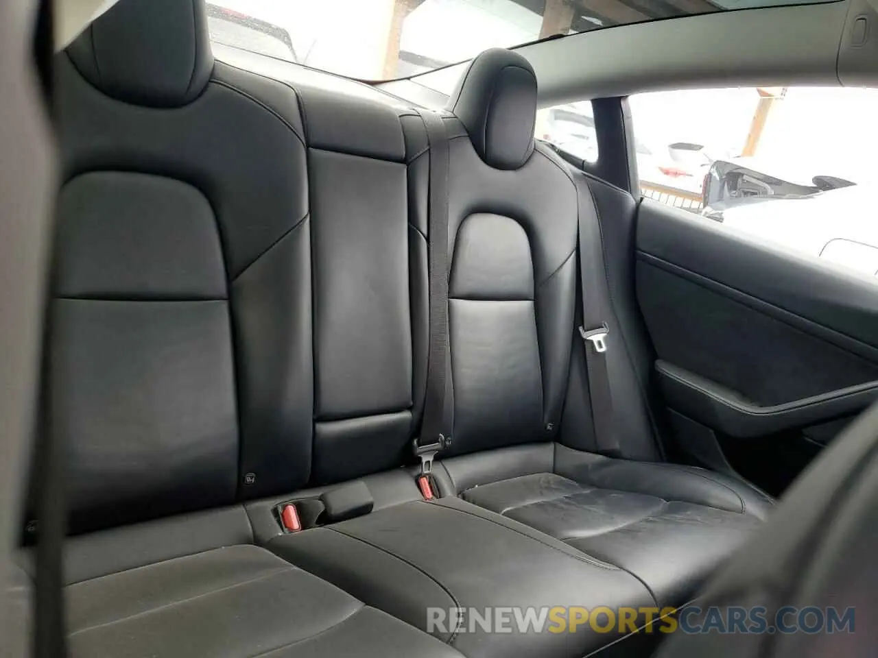 10 Photograph of a damaged car 5YJ3E1EC9PF673517 TESLA MODEL 3 2023