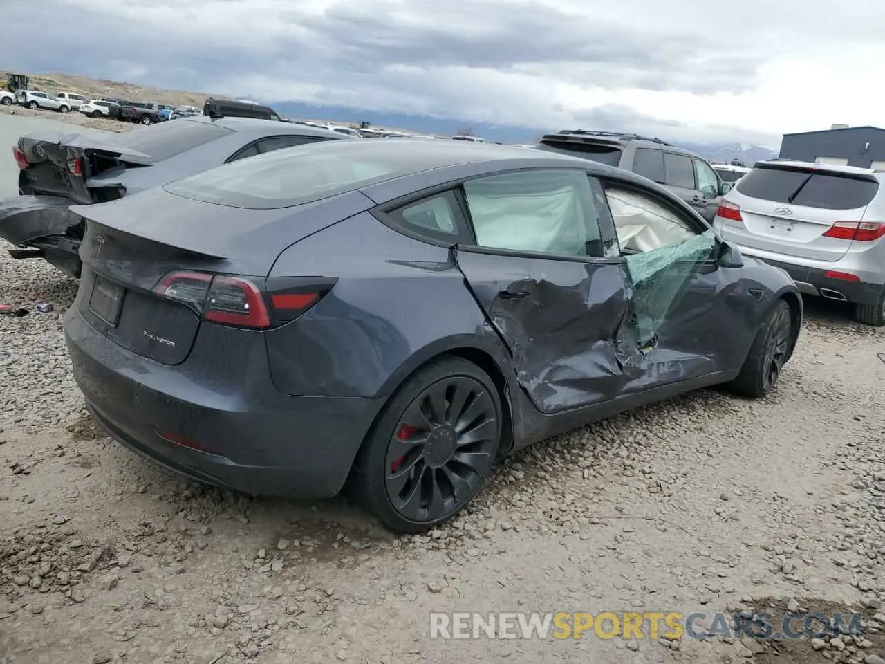 3 Photograph of a damaged car 5YJ3E1EC9PF673517 TESLA MODEL 3 2023
