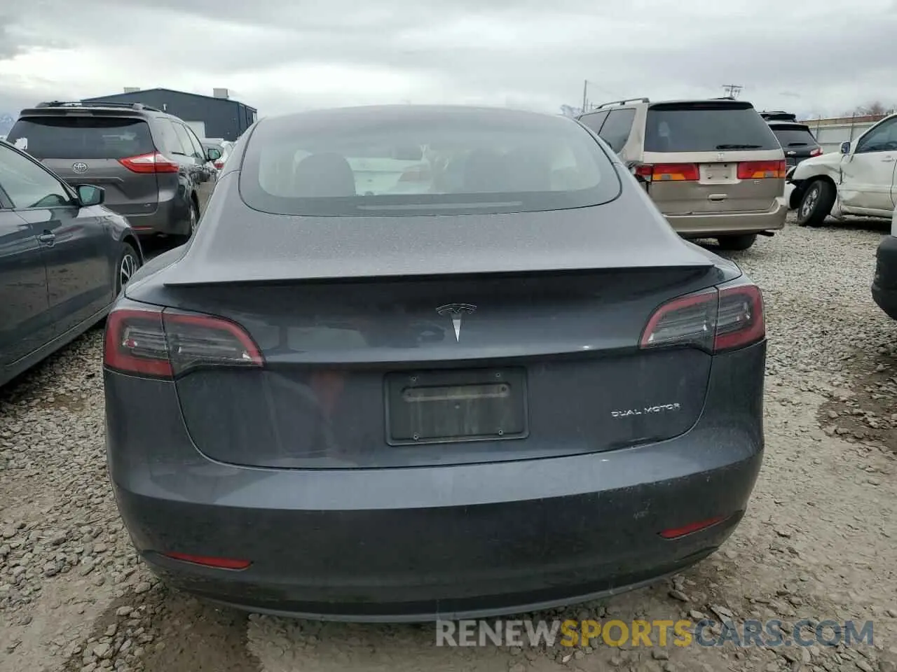 6 Photograph of a damaged car 5YJ3E1EC9PF673517 TESLA MODEL 3 2023