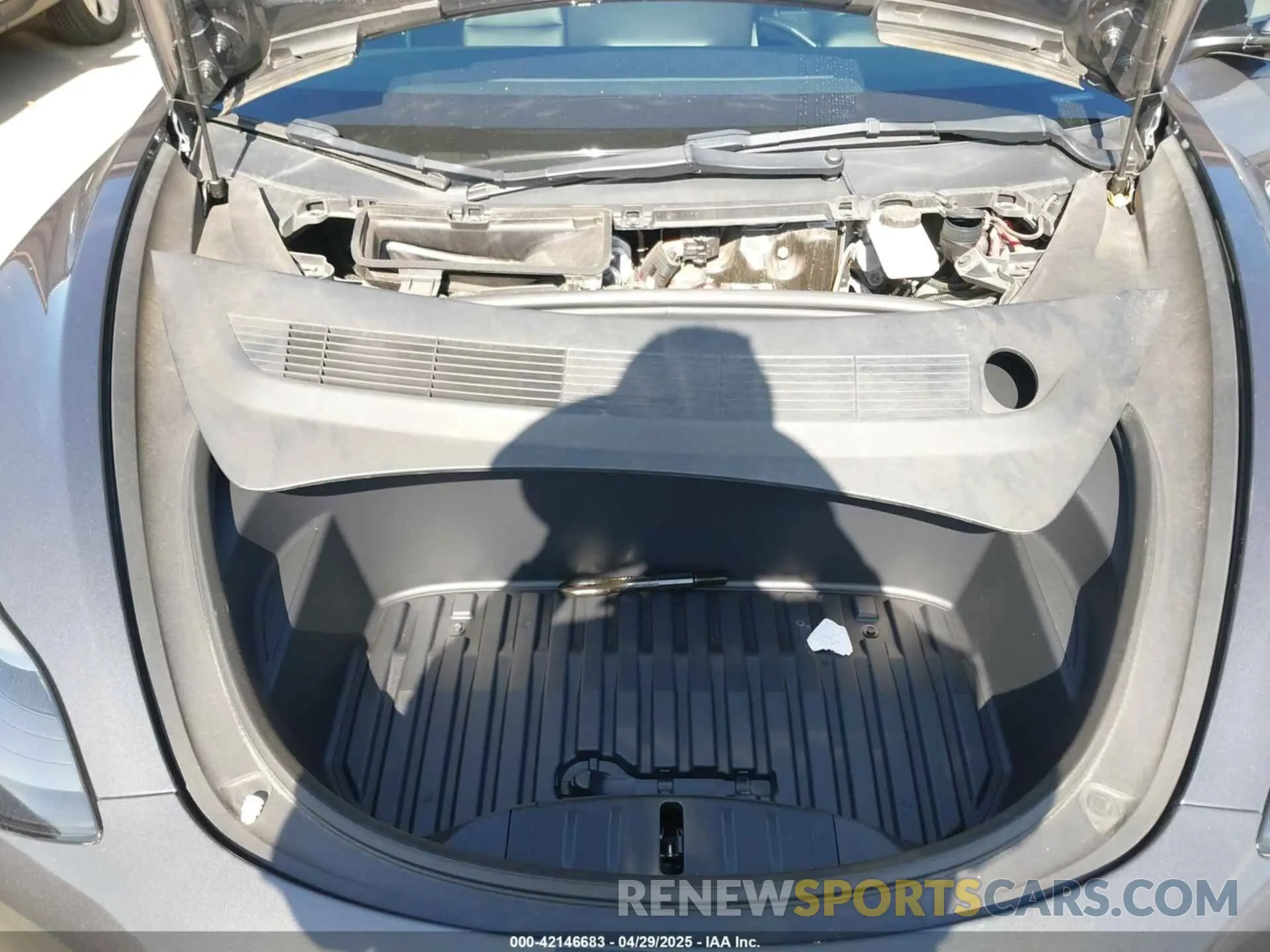 10 Photograph of a damaged car 5YJ3E1ECXPF410212 TESLA MODEL 3 2023