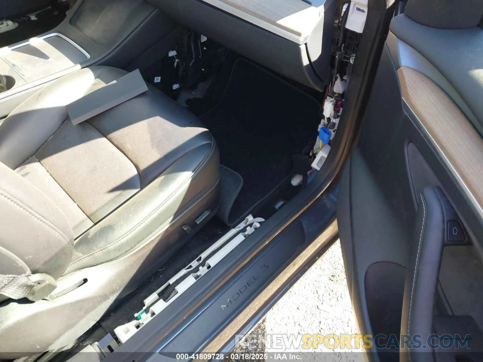 5 Photograph of a damaged car 5YJ3E1ECXPF462519 TESLA MODEL 3 2023