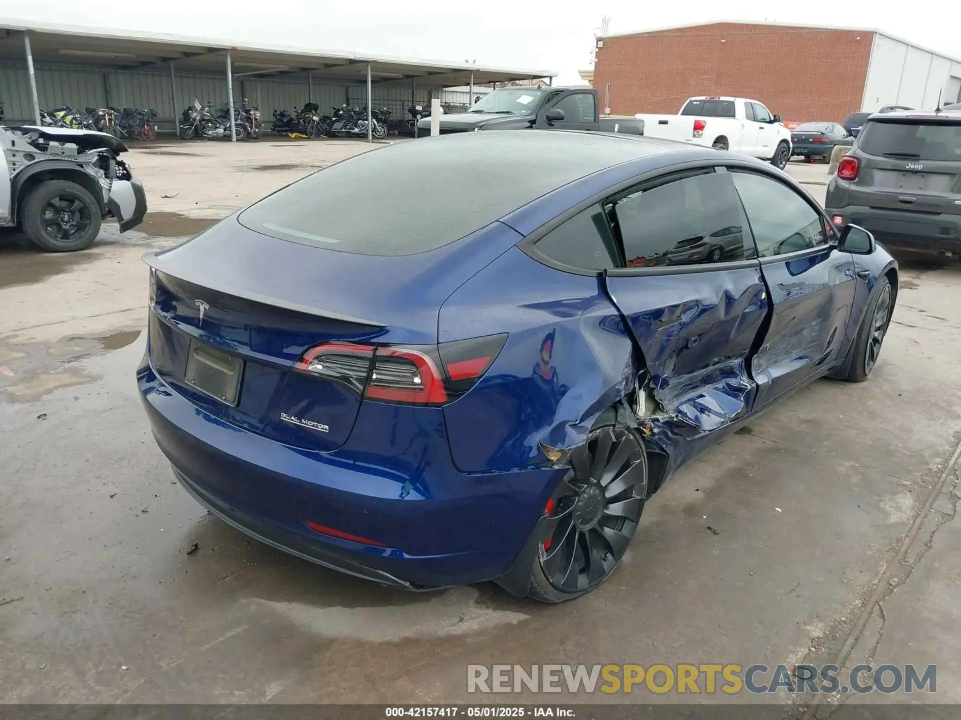 4 Photograph of a damaged car 5YJ3E1ECXPF551538 TESLA MODEL 3 2023