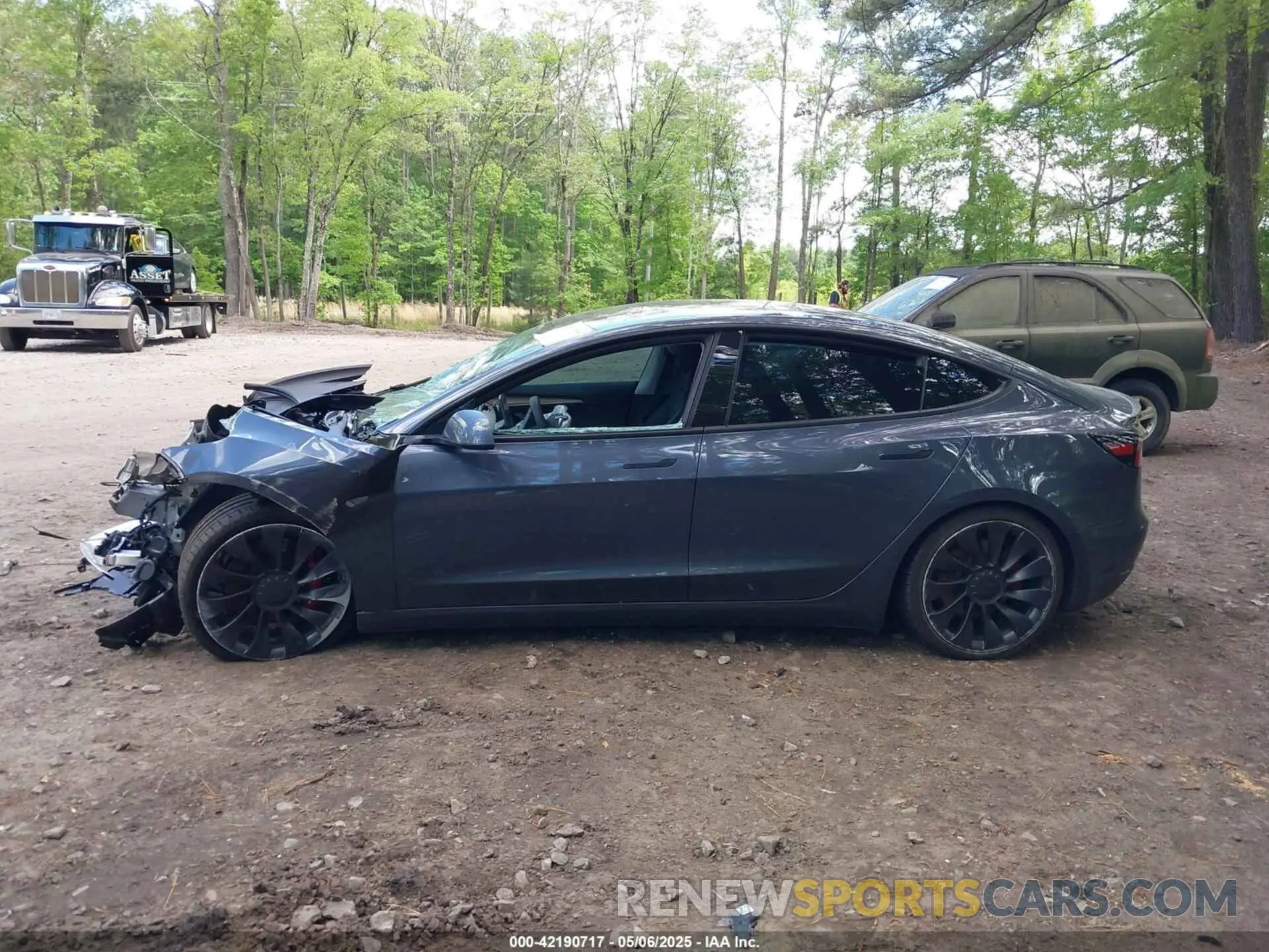 13 Photograph of a damaged car 5YJ3E1ECXPF578450 TESLA MODEL 3 2023