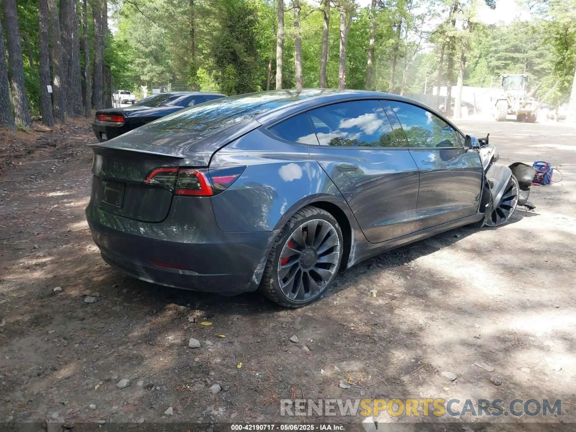 4 Photograph of a damaged car 5YJ3E1ECXPF578450 TESLA MODEL 3 2023