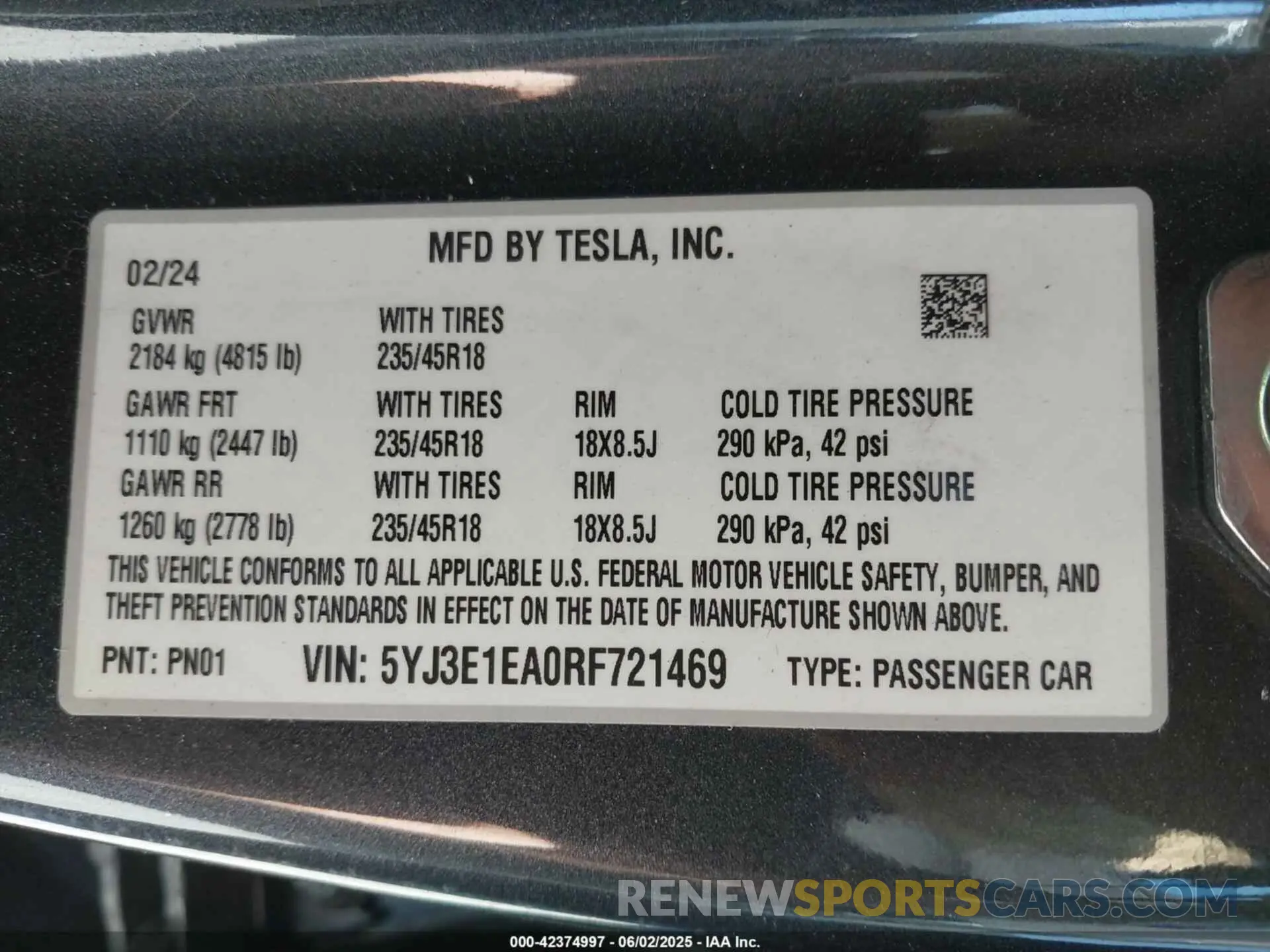 9 Photograph of a damaged car 5YJ3E1EA0RF721469 TESLA MODEL 3 2024