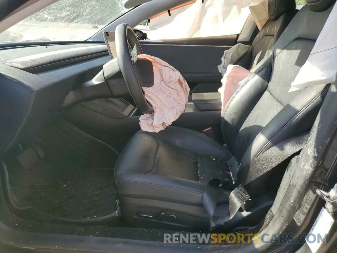 7 Photograph of a damaged car 5YJ3E1EA0RF724968 TESLA MODEL 3 2024