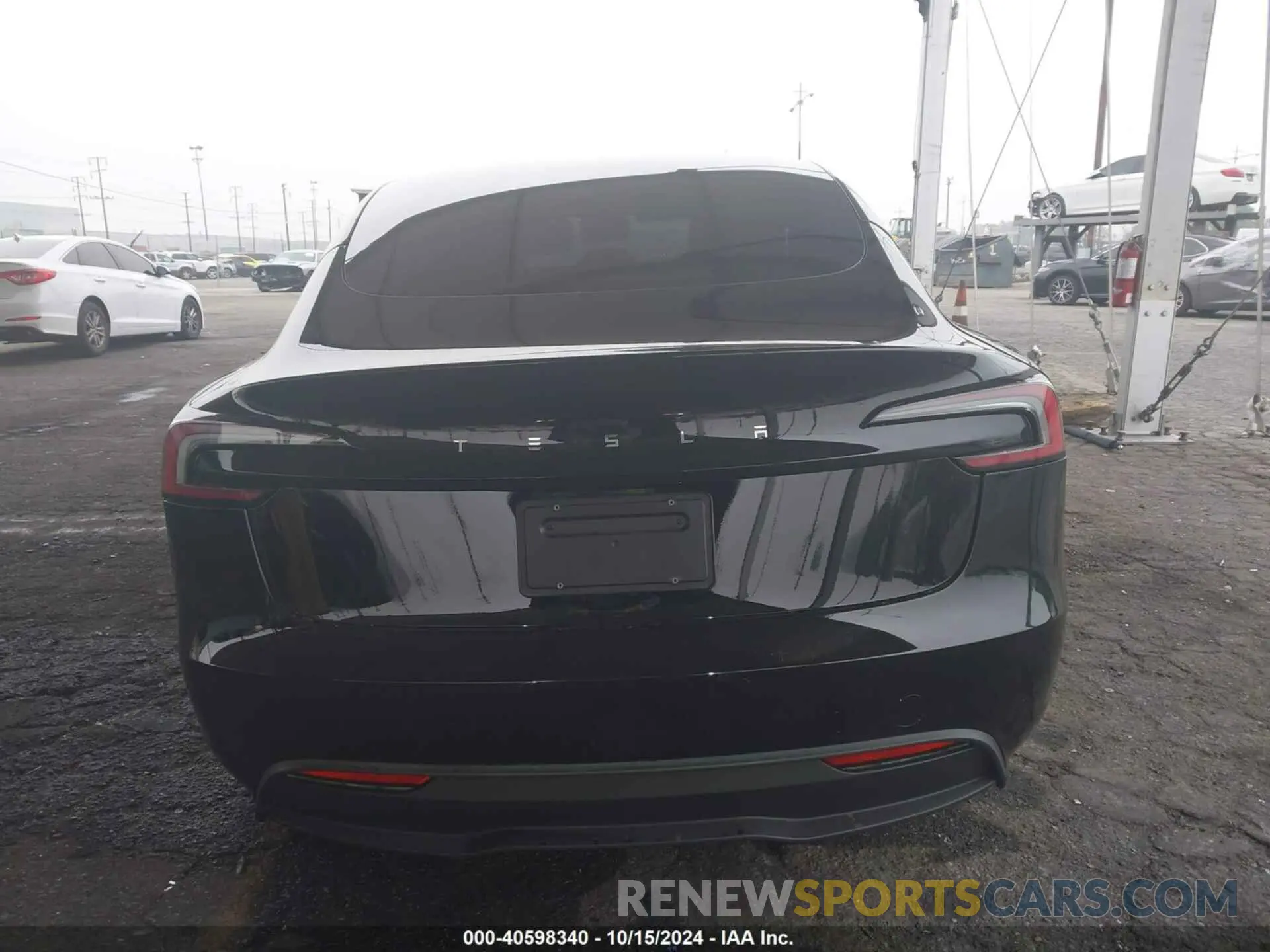 15 Photograph of a damaged car 5YJ3E1EA0RF727661 TESLA MODEL 3 2024