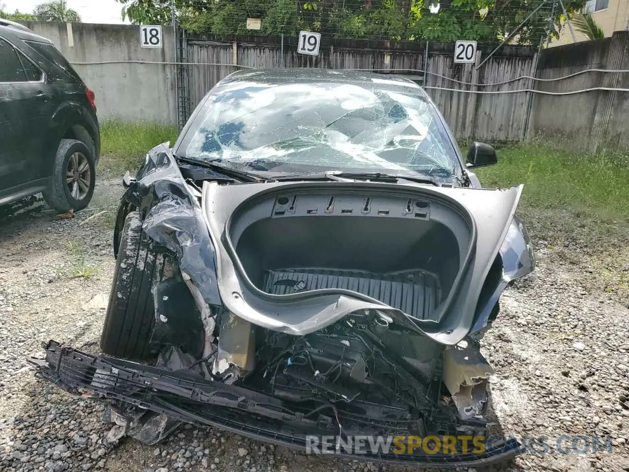 5 Photograph of a damaged car 5YJ3E1EA0RF735839 TESLA MODEL 3 2024