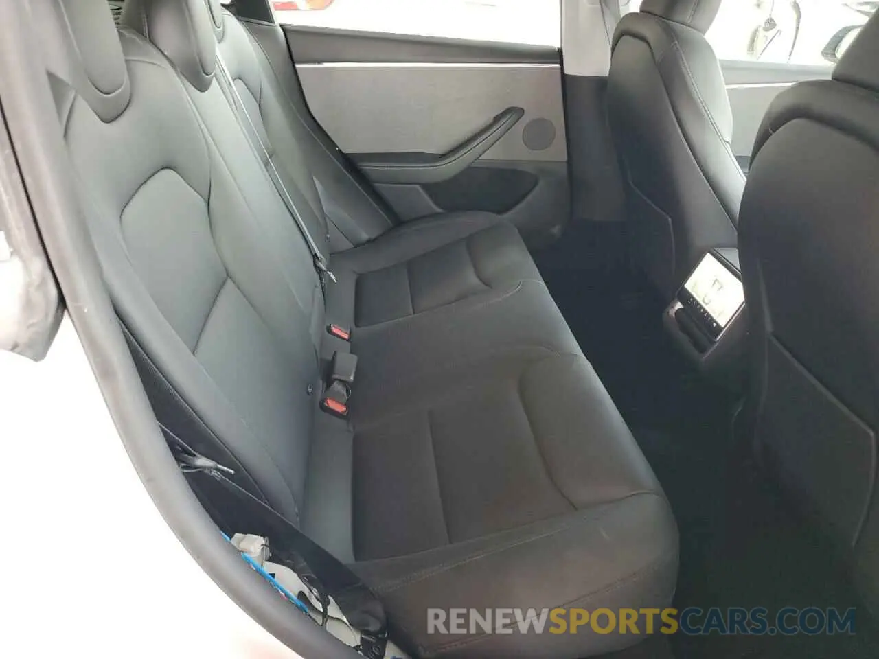 10 Photograph of a damaged car 5YJ3E1EA0RF743987 TESLA MODEL 3 2024