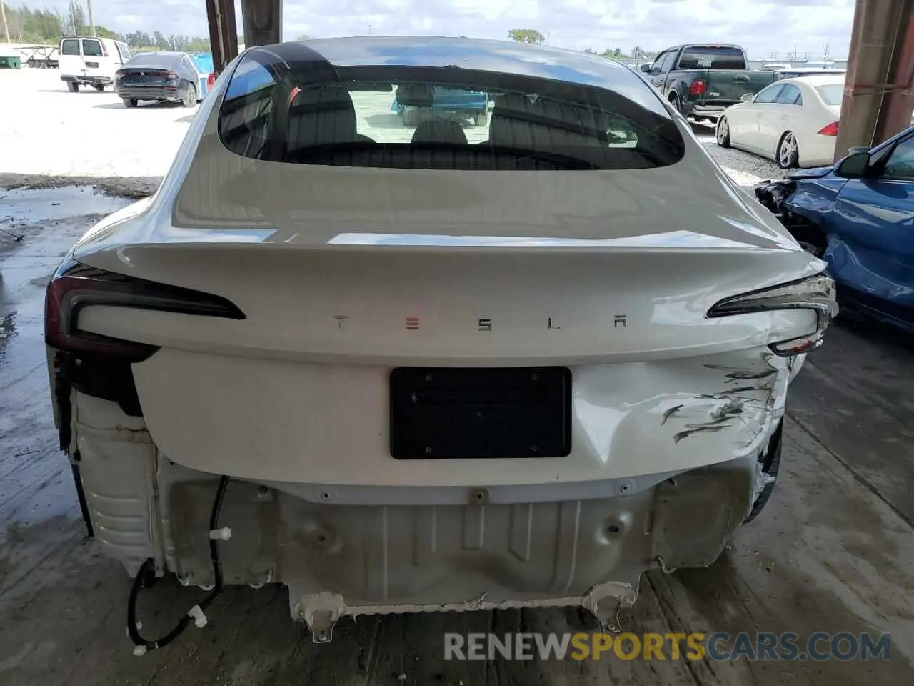 6 Photograph of a damaged car 5YJ3E1EA0RF743987 TESLA MODEL 3 2024