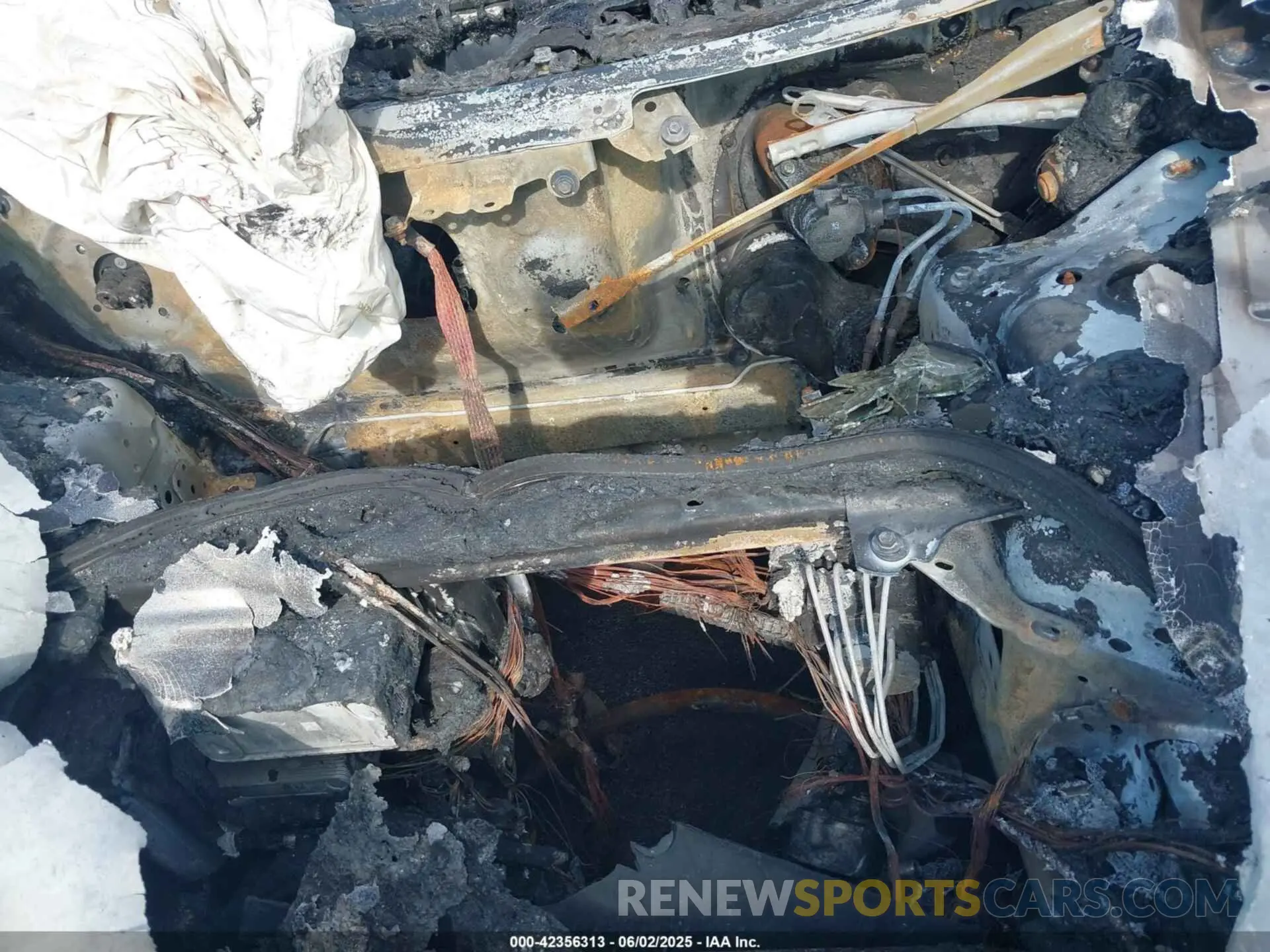 10 Photograph of a damaged car 5YJ3E1EA0RF748073 TESLA MODEL 3 2024