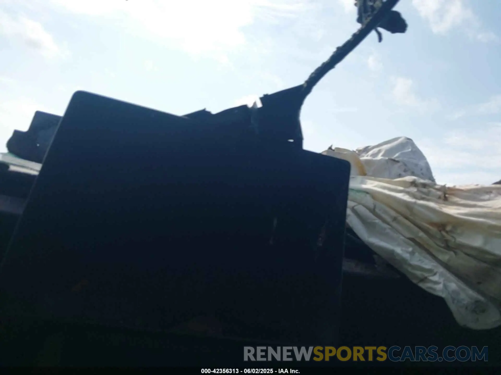 7 Photograph of a damaged car 5YJ3E1EA0RF748073 TESLA MODEL 3 2024