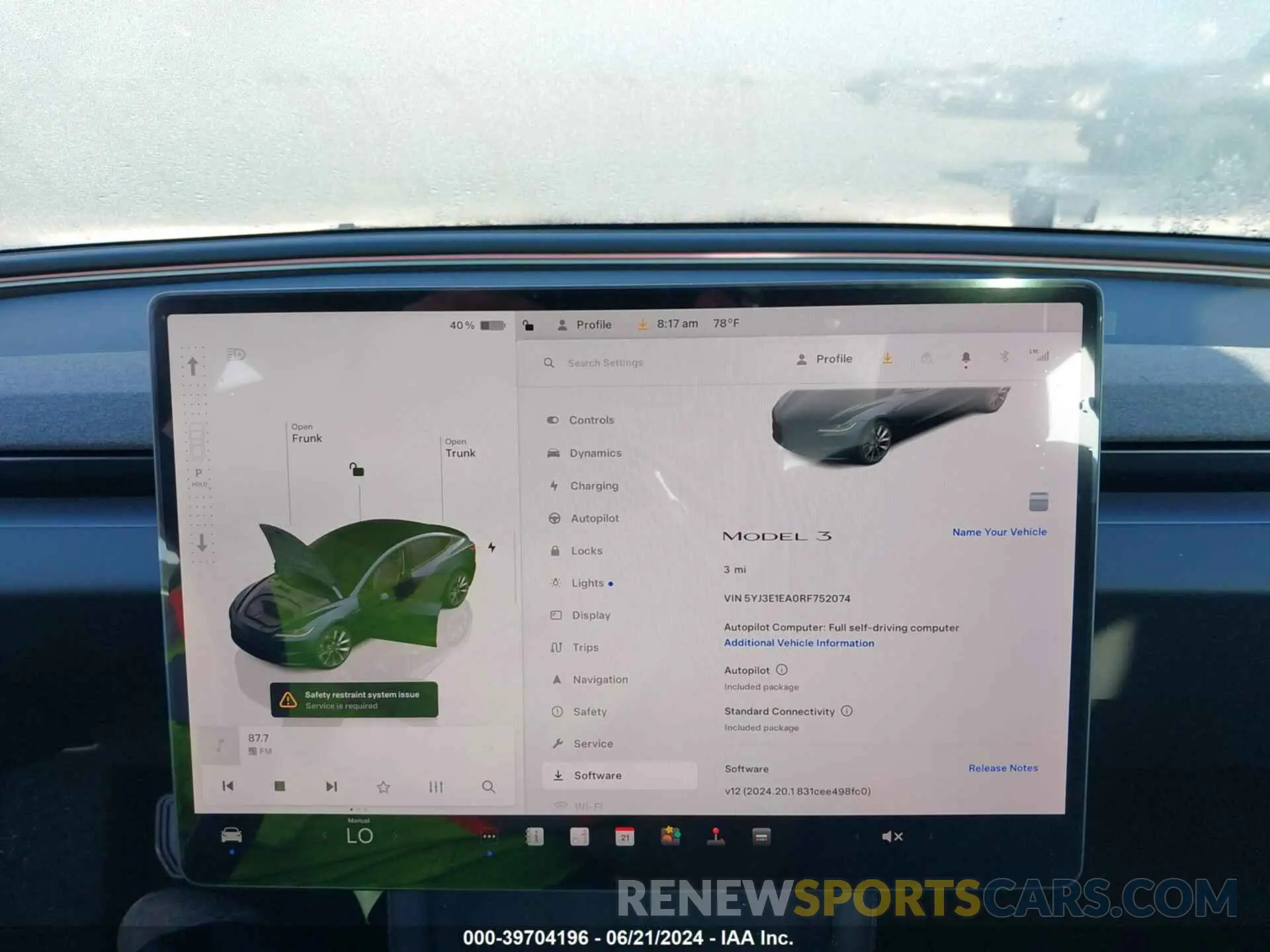 14 Photograph of a damaged car 5YJ3E1EA0RF752074 TESLA MODEL 3 2024
