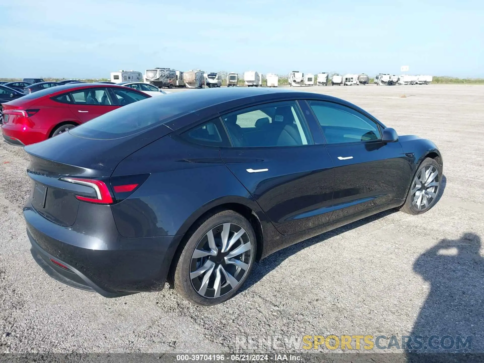 4 Photograph of a damaged car 5YJ3E1EA0RF752074 TESLA MODEL 3 2024