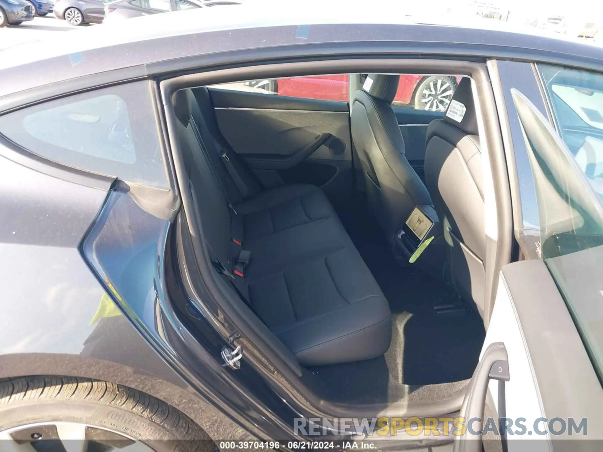 8 Photograph of a damaged car 5YJ3E1EA0RF752074 TESLA MODEL 3 2024