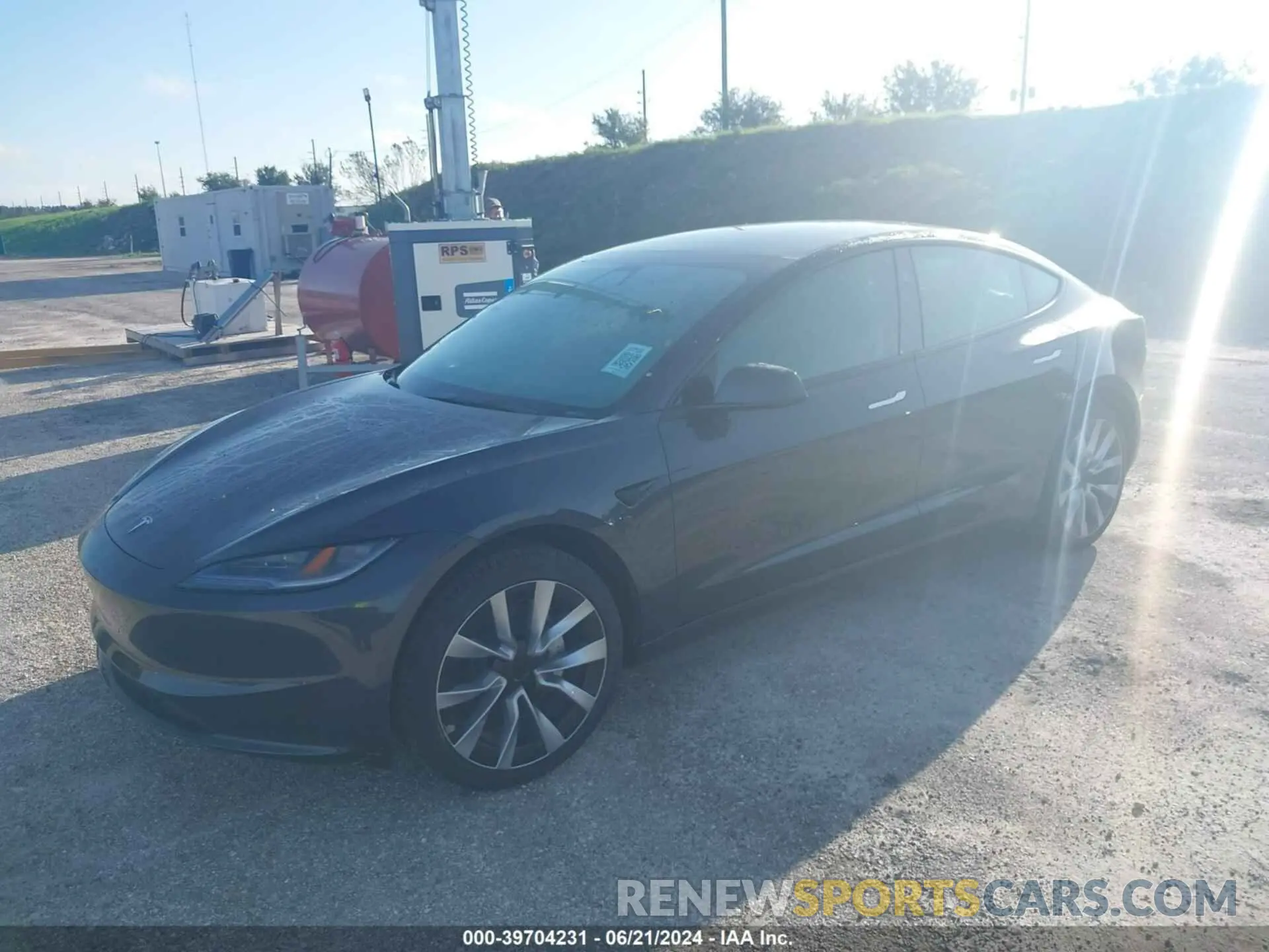 2 Photograph of a damaged car 5YJ3E1EA0RF752107 TESLA MODEL 3 2024