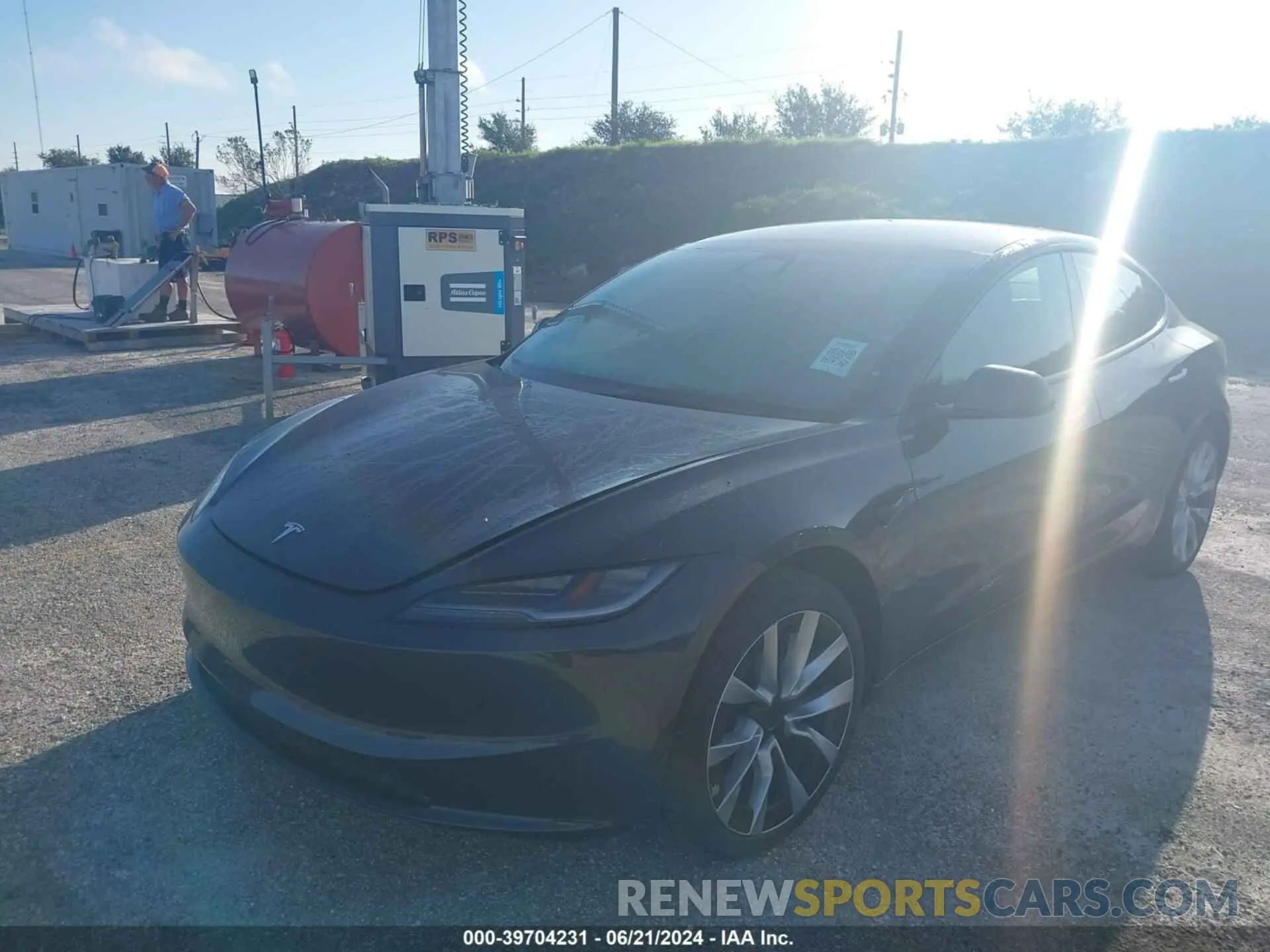 6 Photograph of a damaged car 5YJ3E1EA0RF752107 TESLA MODEL 3 2024