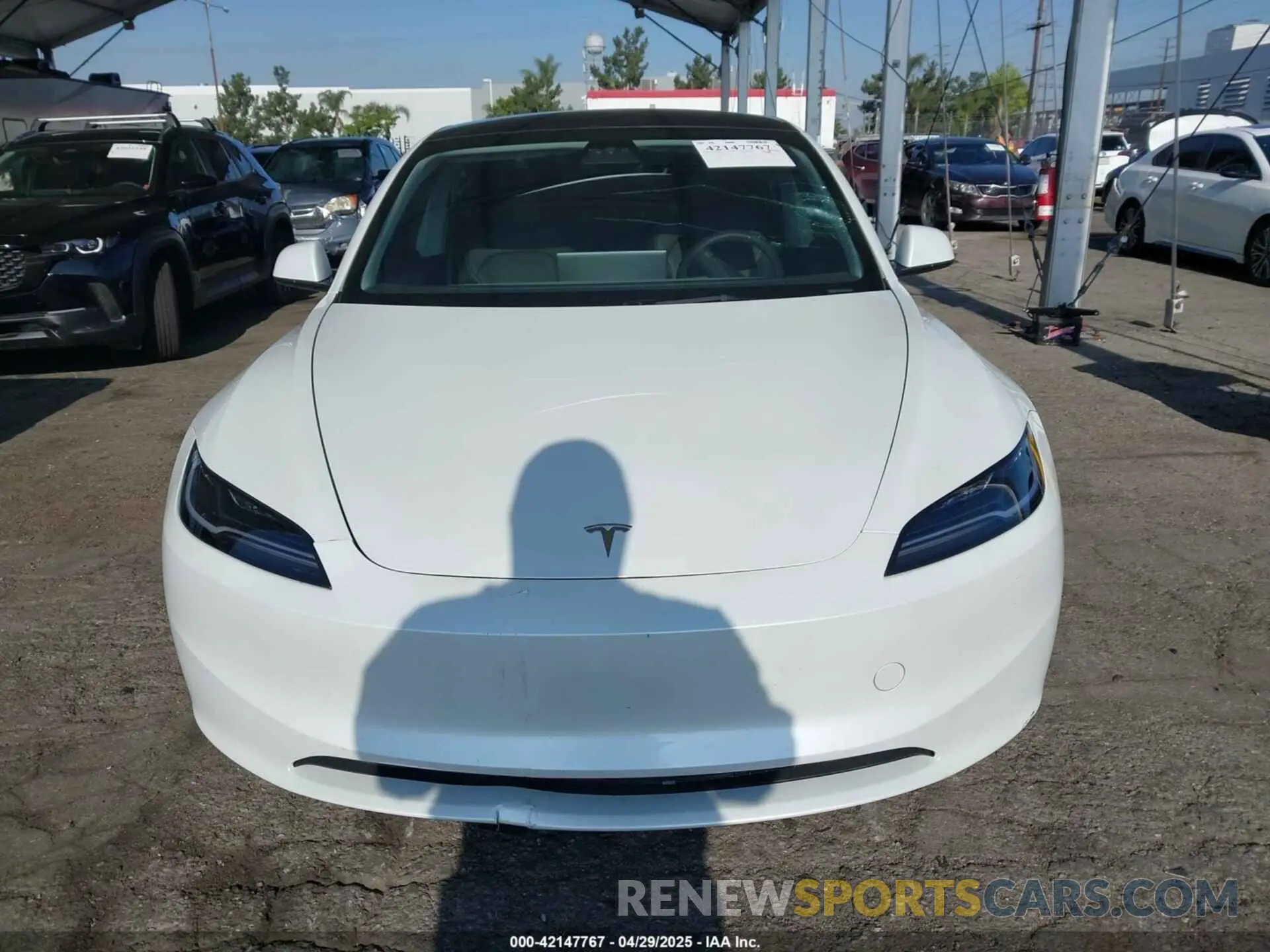 12 Photograph of a damaged car 5YJ3E1EA0RF752172 TESLA MODEL 3 2024