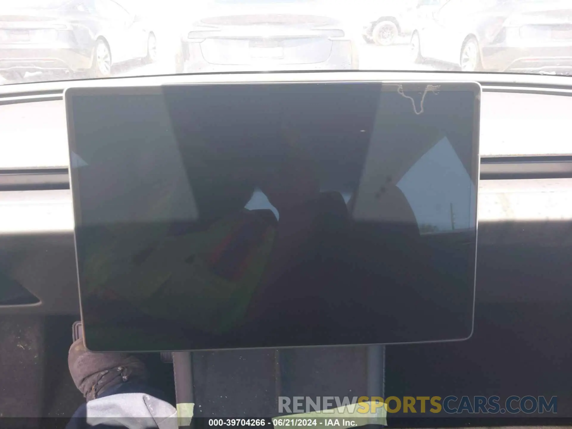 14 Photograph of a damaged car 5YJ3E1EA0RF752477 TESLA MODEL 3 2024