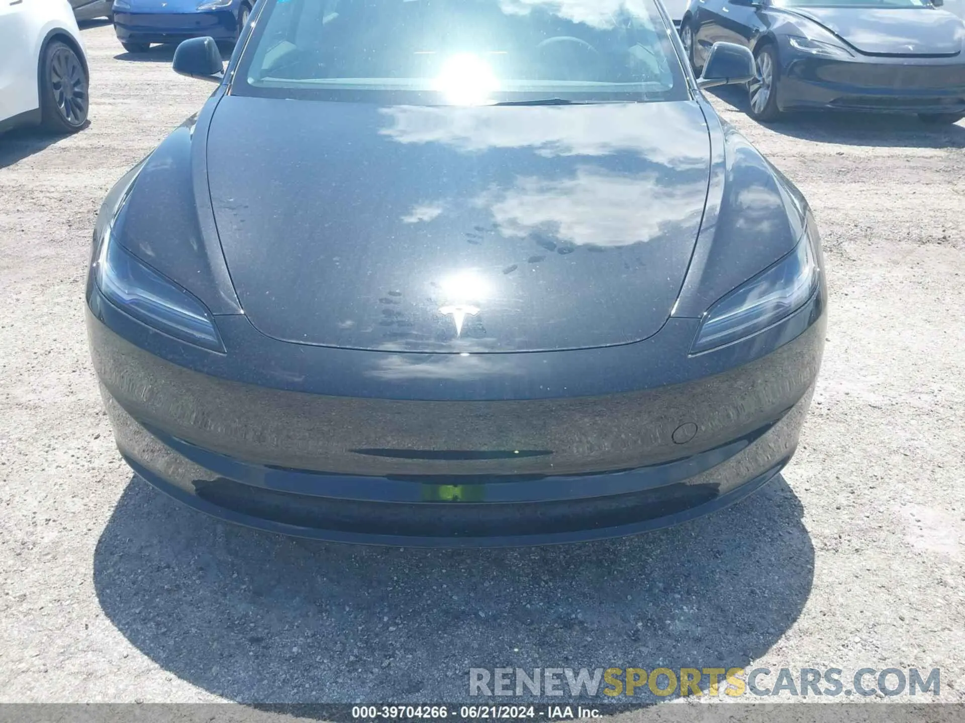 6 Photograph of a damaged car 5YJ3E1EA0RF752477 TESLA MODEL 3 2024
