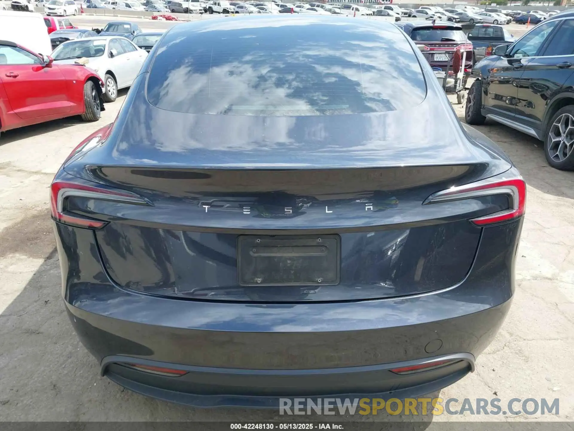 16 Photograph of a damaged car 5YJ3E1EA0RF782725 TESLA MODEL 3 2024