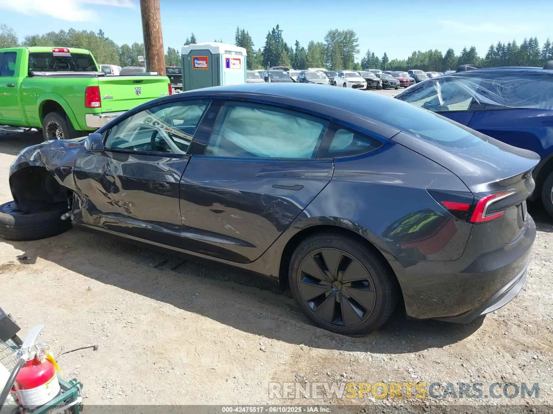 14 Photograph of a damaged car 5YJ3E1EA0RF823760 TESLA MODEL 3 2024